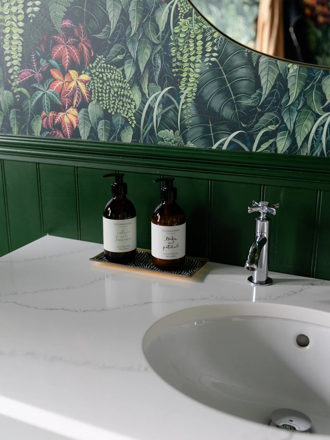 Characterful cloakroom design in a Northamptonshire family home