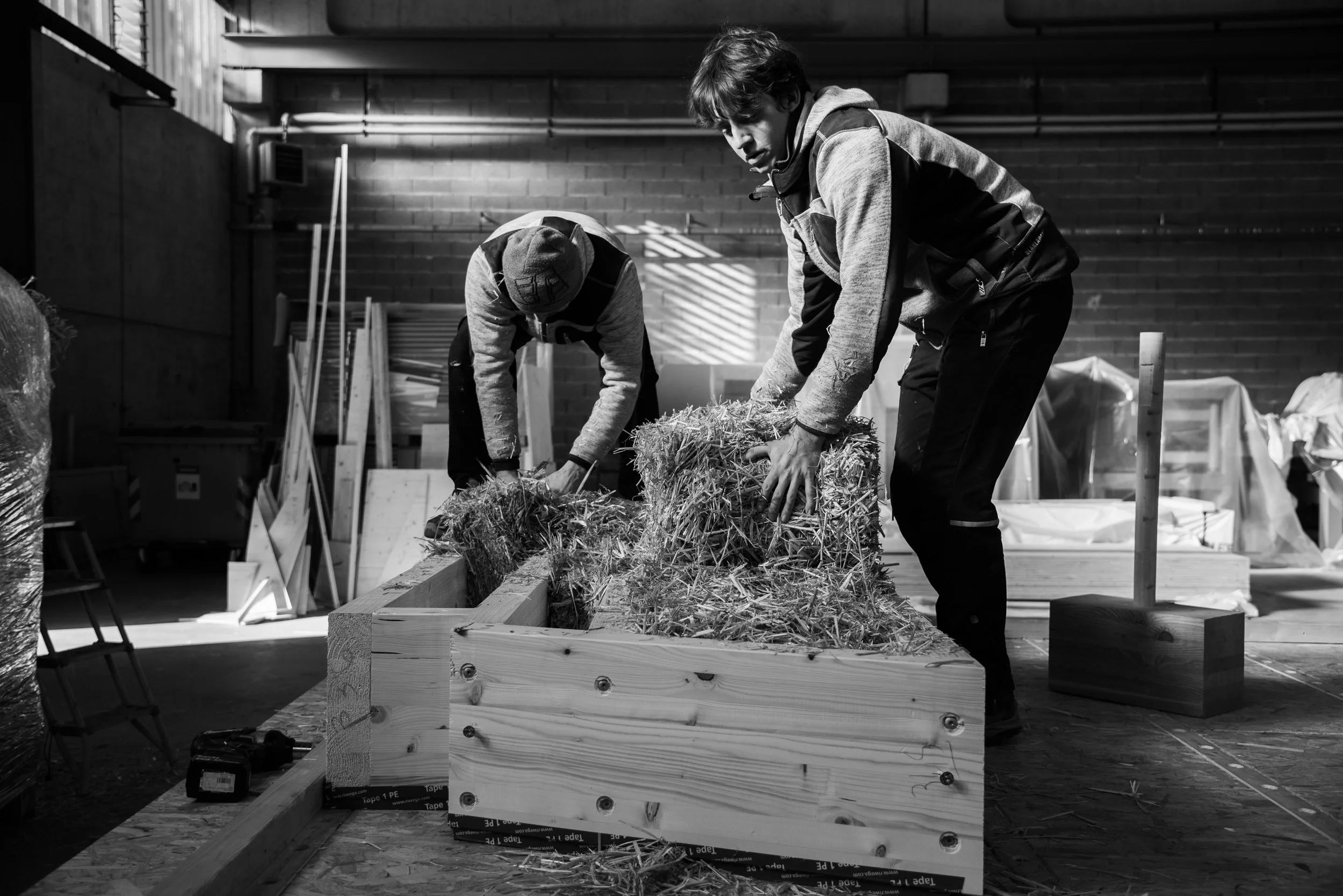 Inserimento balle di paglia 