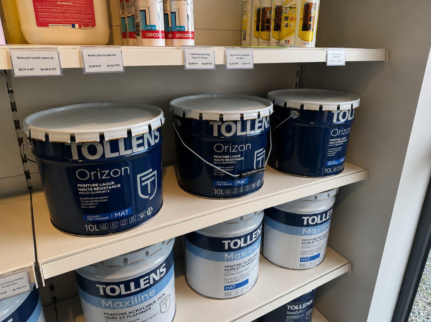 Mat velouté, grande couvrance, teintes profondes. La gamme Orizon de Tollens pour les intérieurs qui méritent le meilleur.