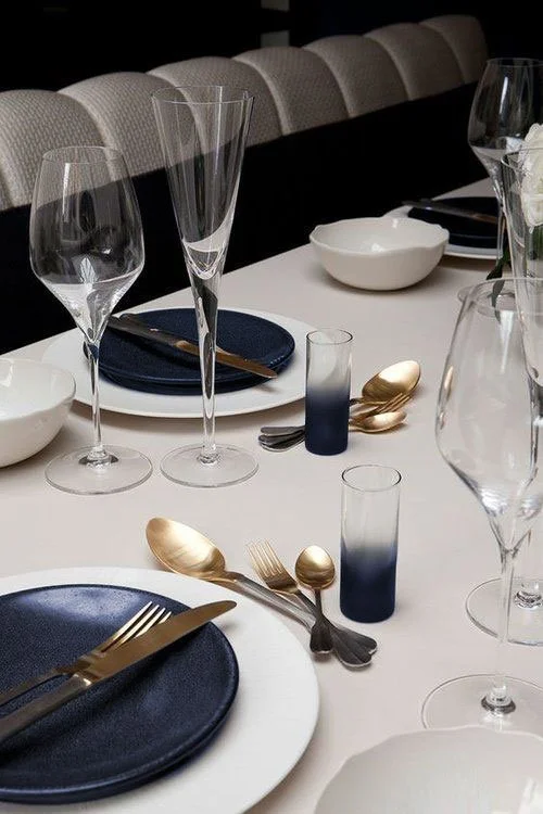 TABLE.jpg