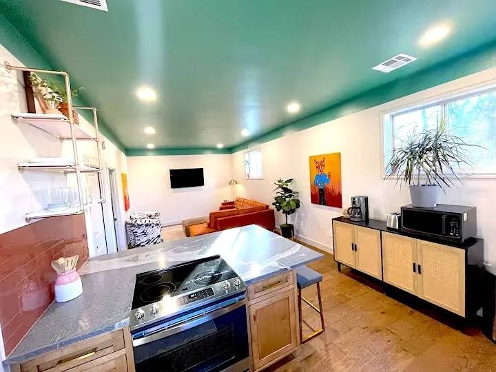 garage - living 3 .jpg
