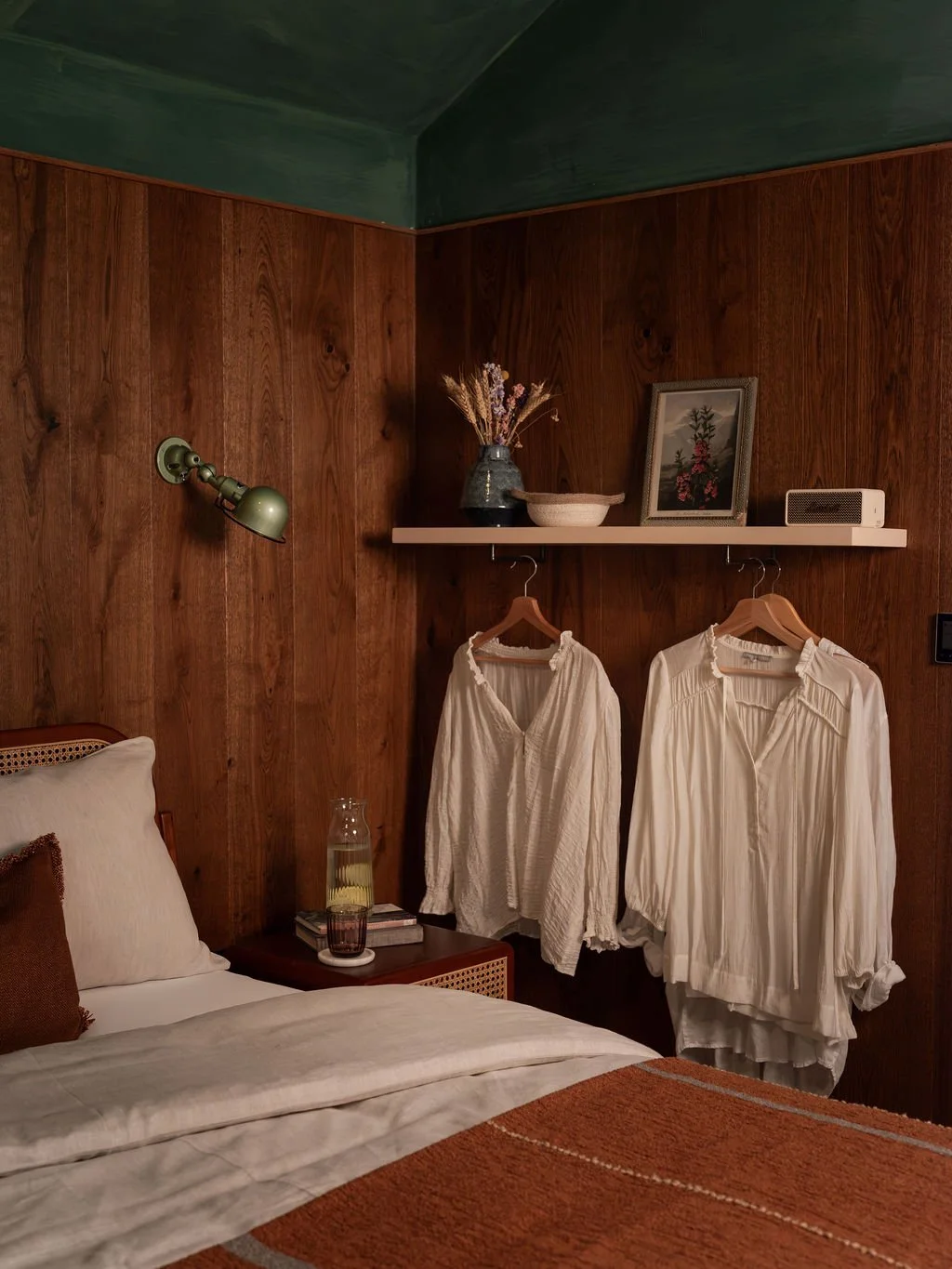 Cabinroom-12.jpg