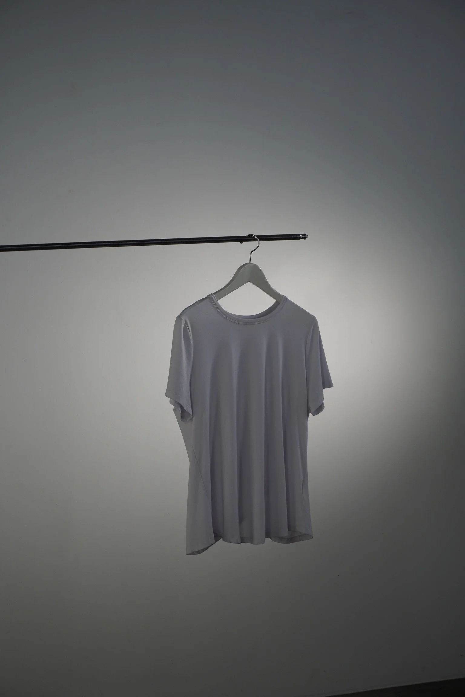 Leaf-Back Tee