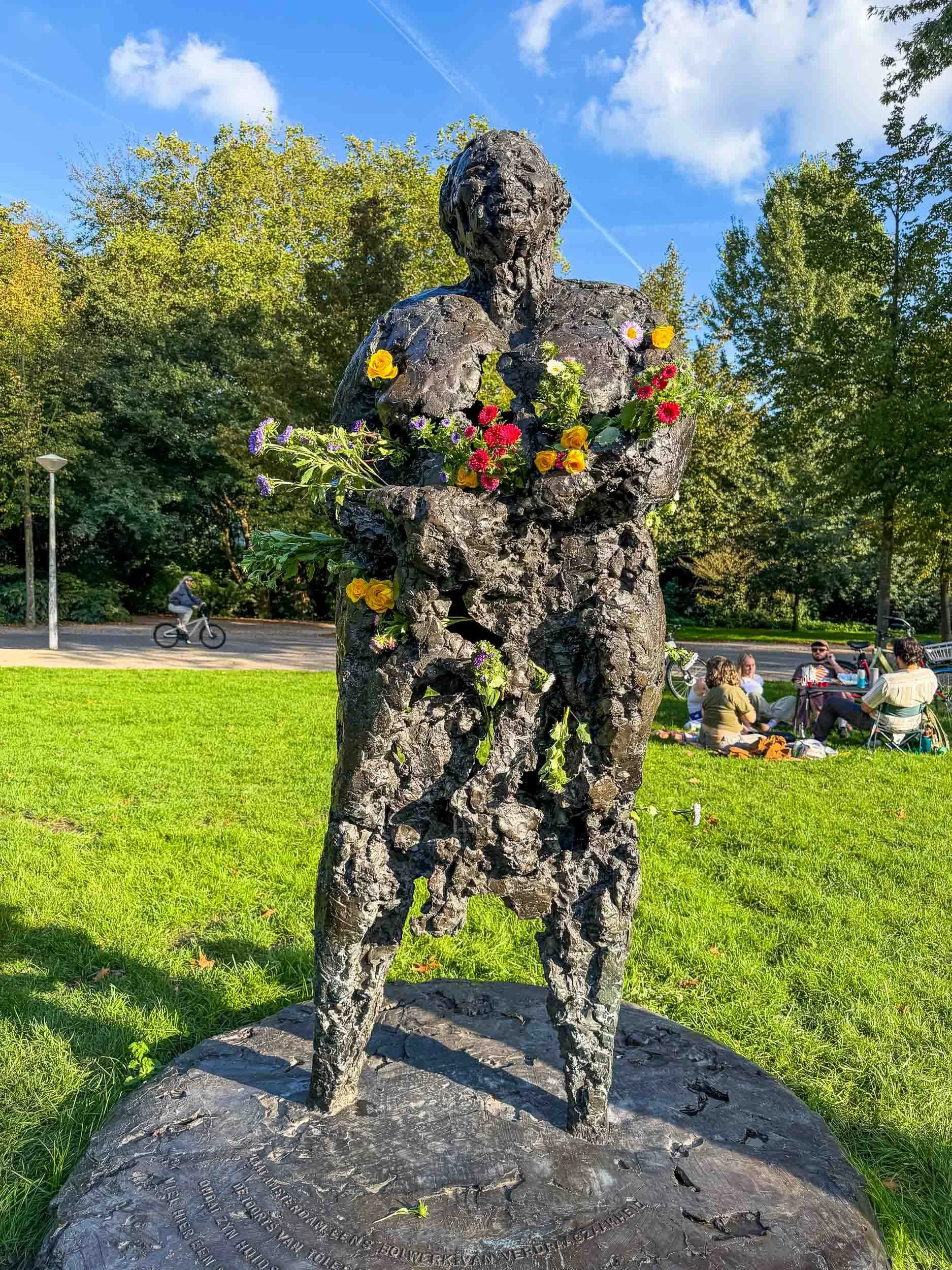 202610021648-IMG_3745-Amsterdam-Vondel Park Statute.jpg