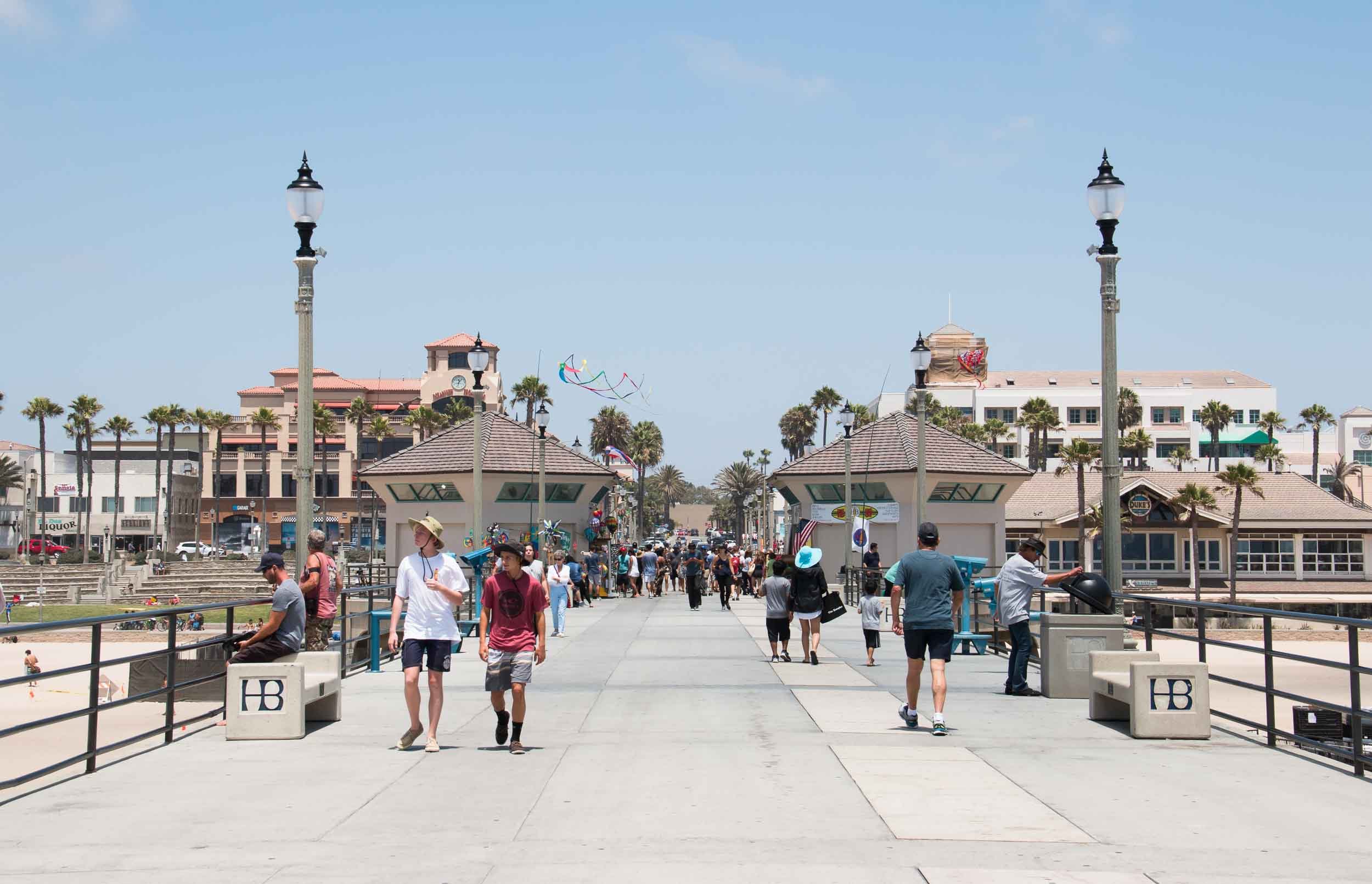 201607121329-IMG_7037-Huntington Beach-Looking north on the pier.jpg