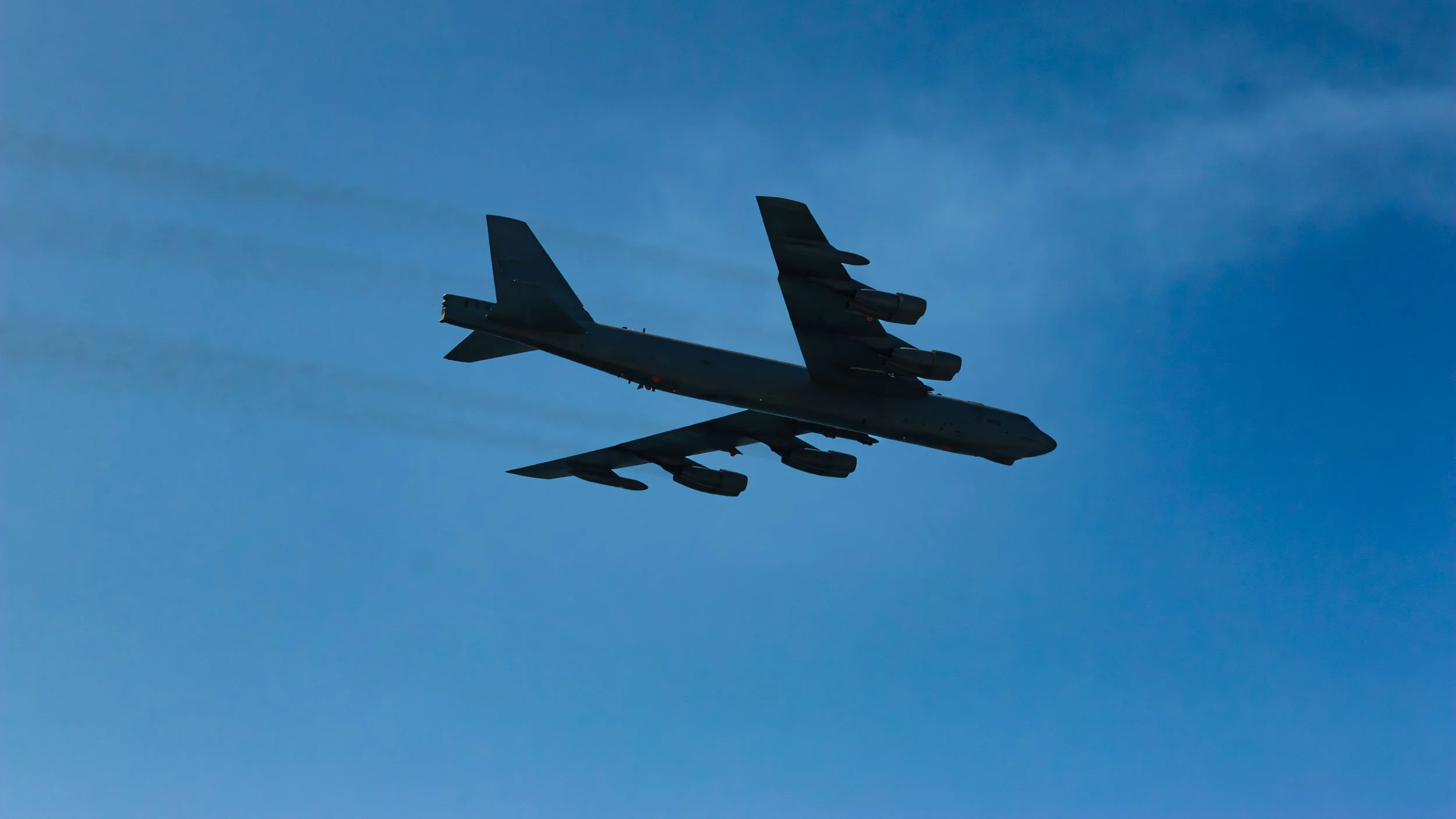 October 1, 2022: Pacific Airshow - B-52 Bomber
