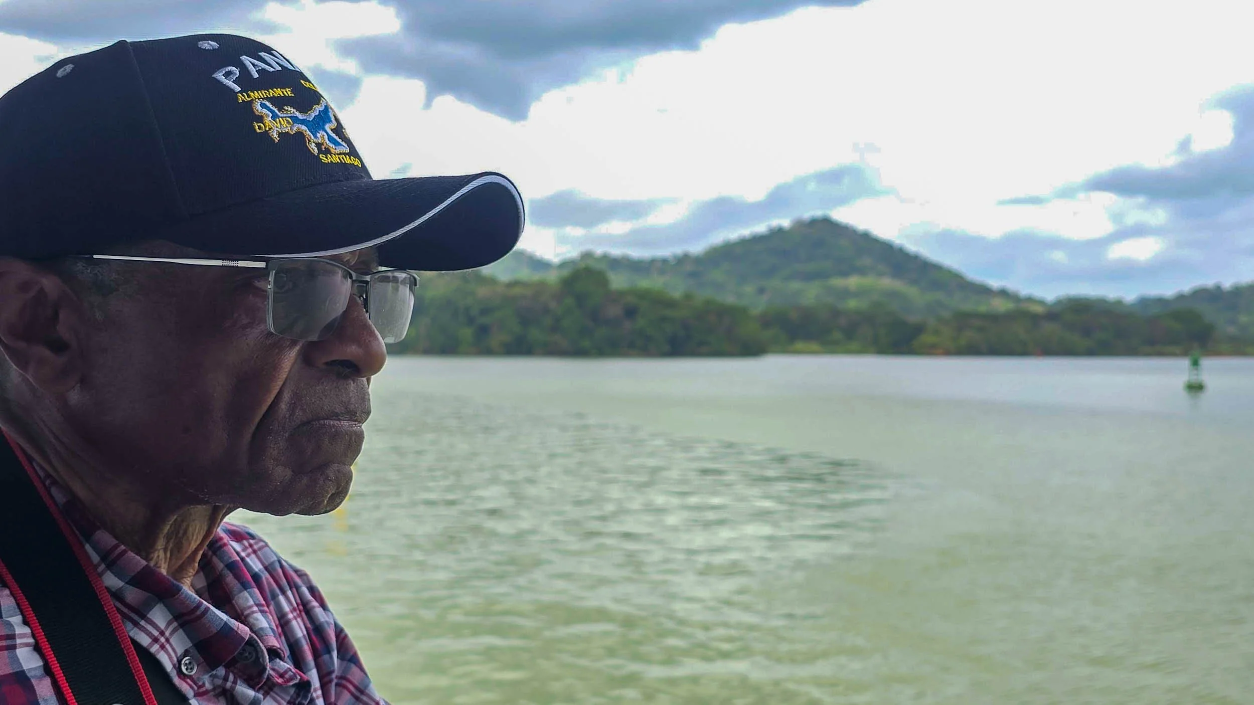 Cruising the Gatun Lake.