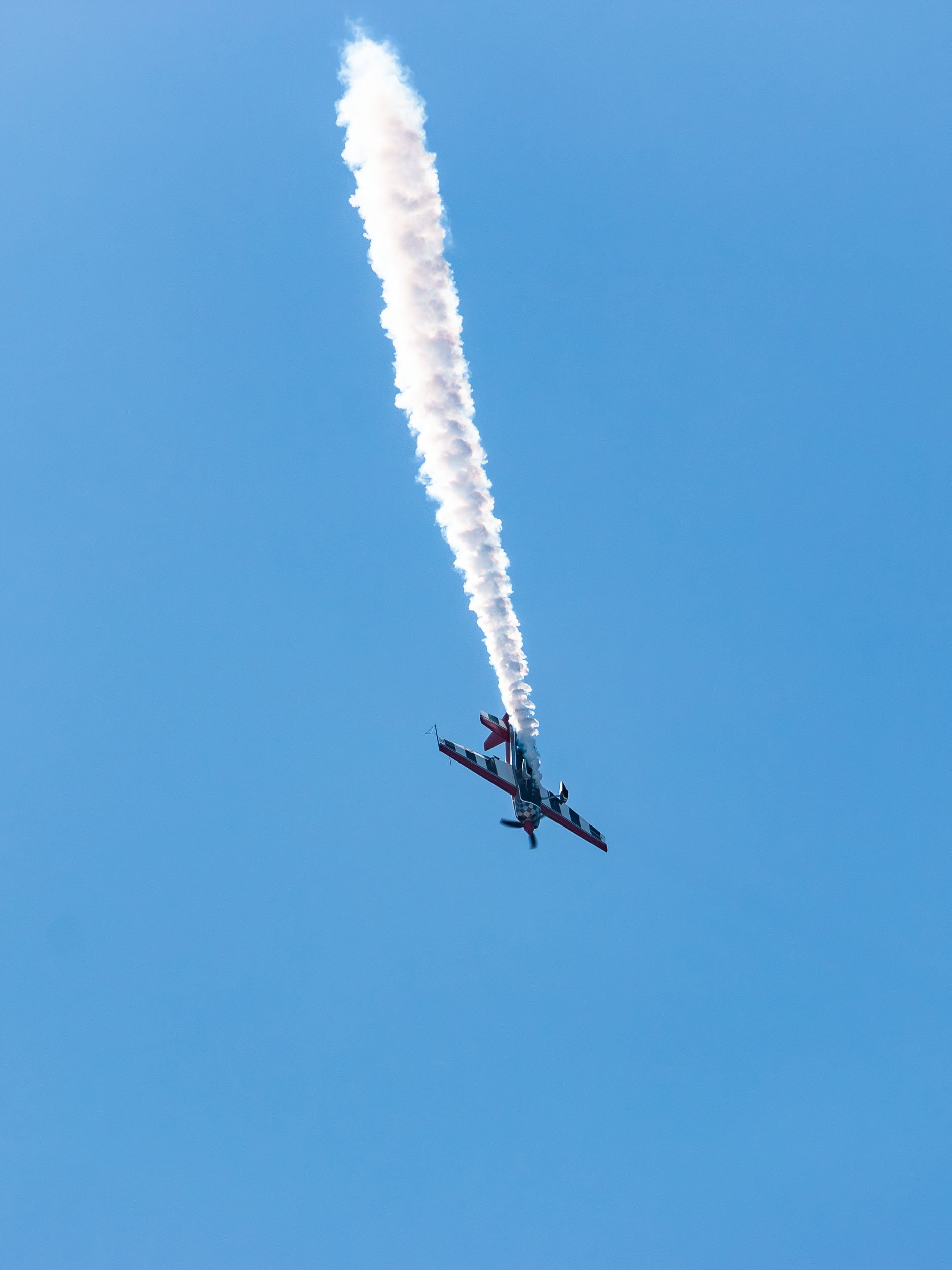 October 1, 2022: Pacific Airshow - Extra 300L monoplane, possibly being flown by Australian Emma McDonald making her first US appearance.