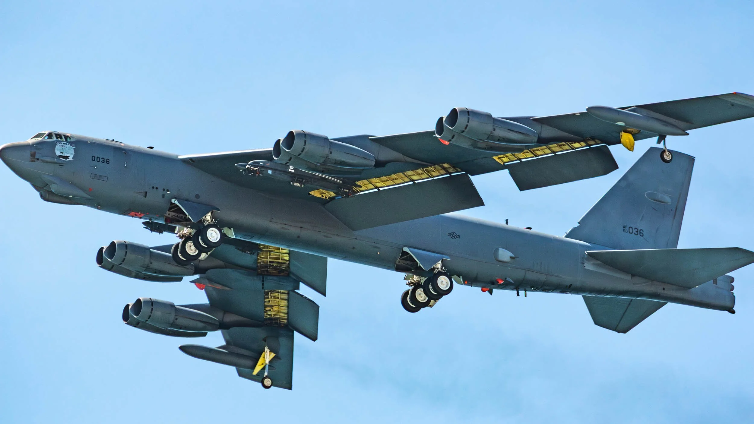October 1, 2022: Pacific Airshow - B-52 Bomber