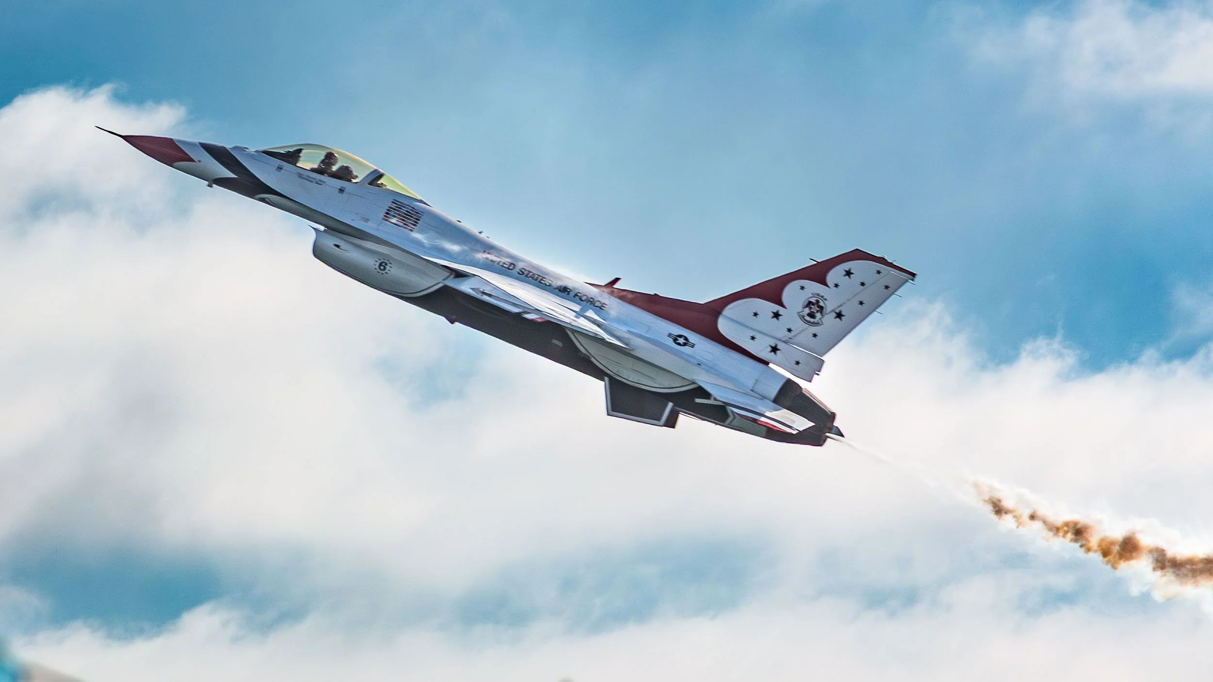 October 1, 2022: Pacific Airshow - US Air Force FA-18 Thunderbirds