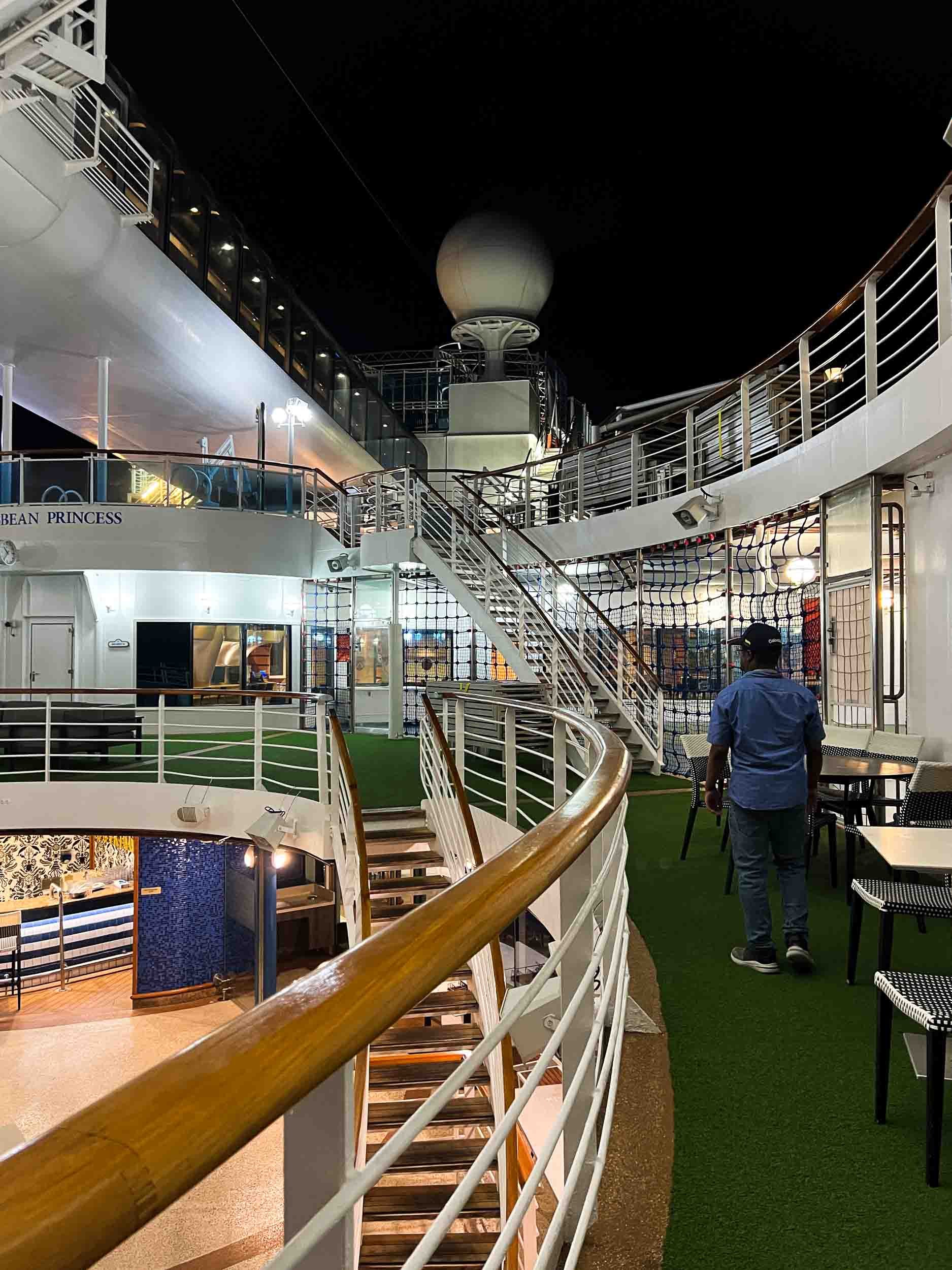 Decor on the Caribbean Princess. 31
