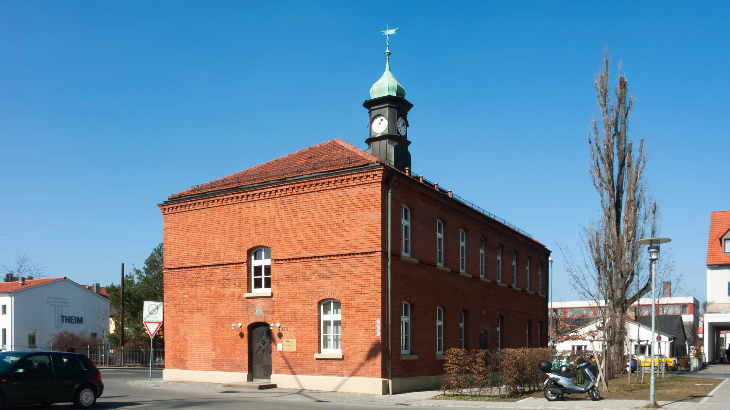 Guard and Detention Building of former Artillery Barracks