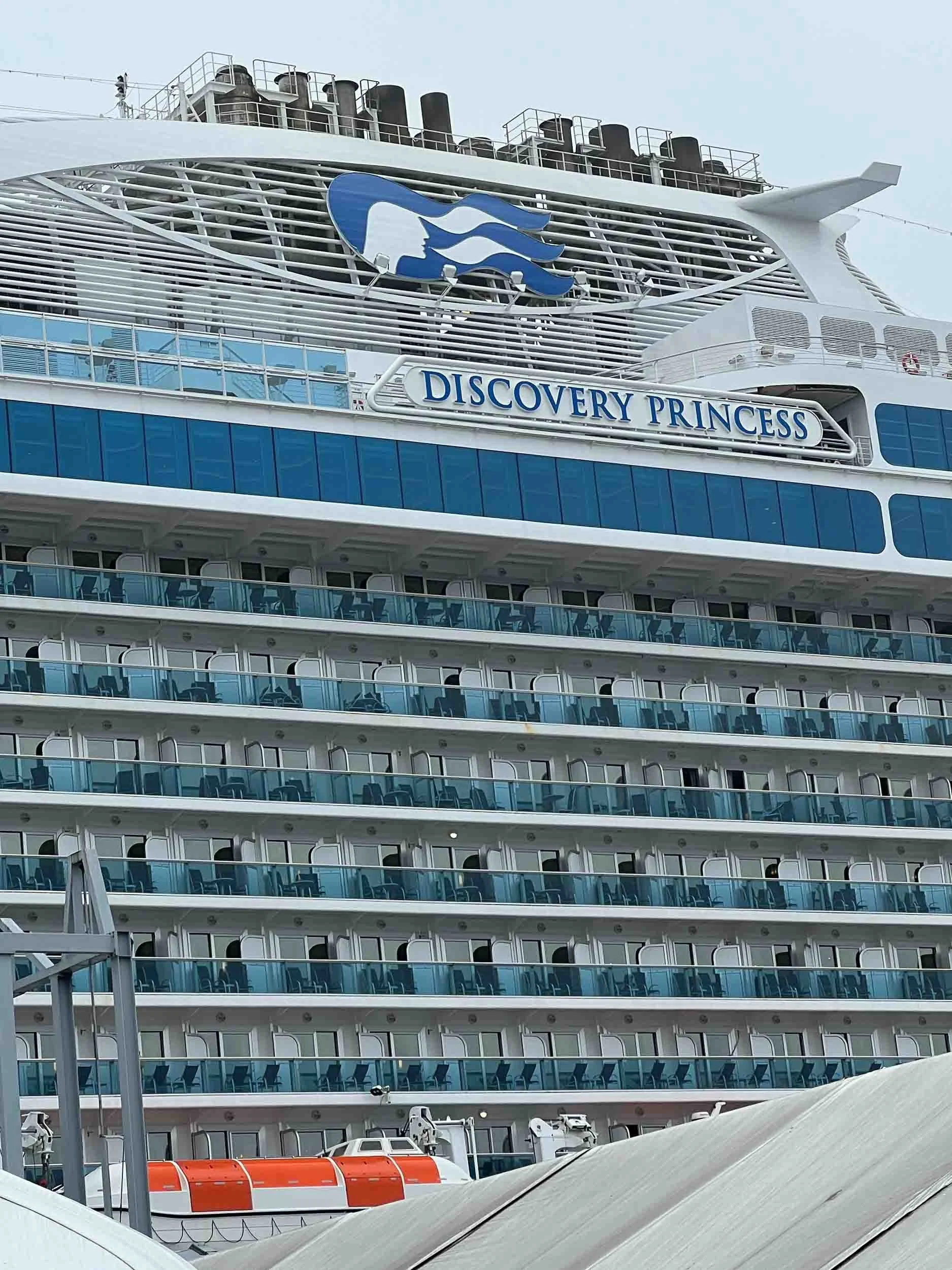 Discovery Princess in San Pedro Port, Los Angeles