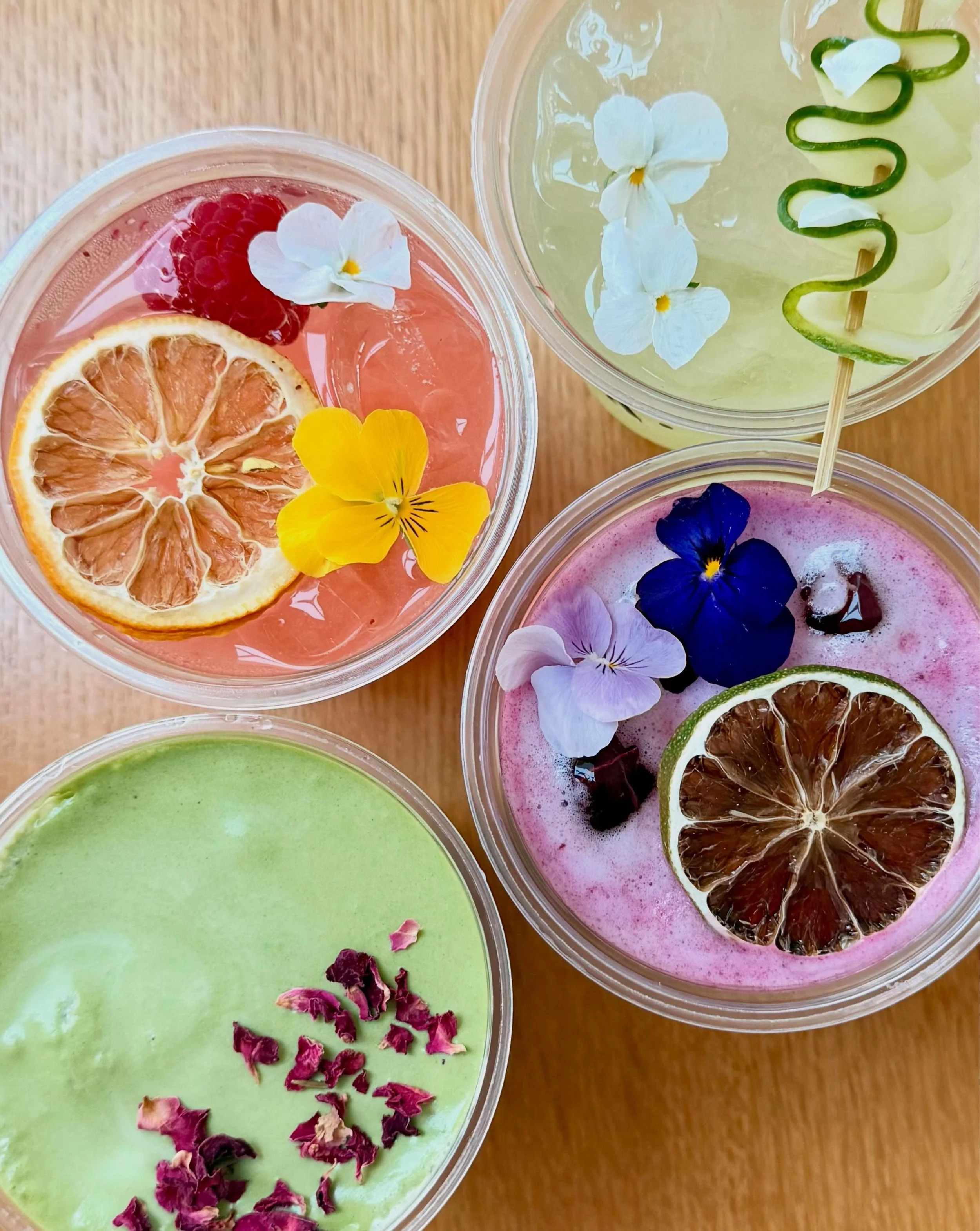 When the drinks match the vibe ✨

An enchanted forest themed party called for a menu just as special. We leaned into greens, pinks and purples and built a menu that looked as good as it tasted.

🌿 Rose Garden Matcha - strawberry &amp; rose syrup wit