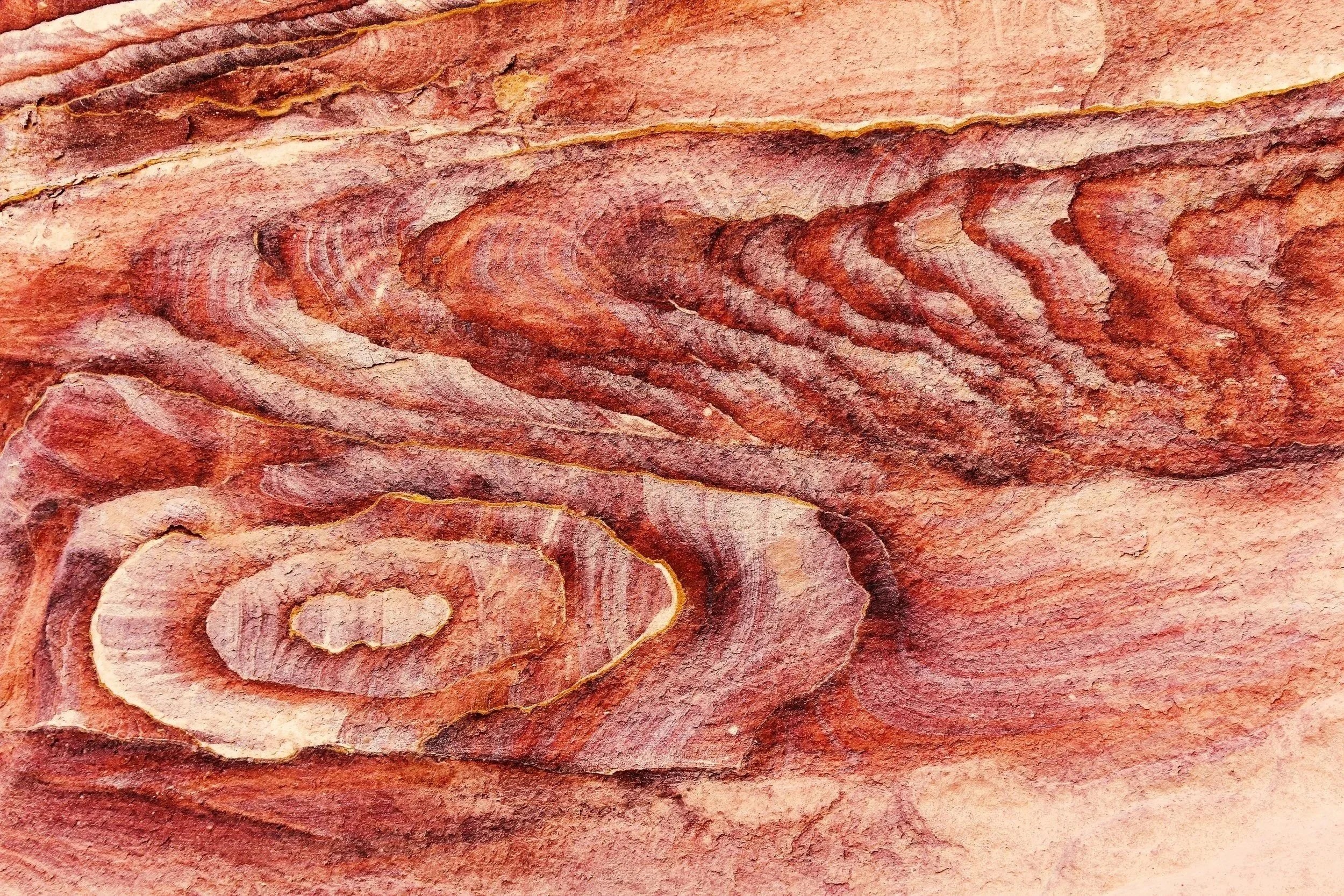 warm sandstone patterns represtenting a first conversation and a gentle beginning
