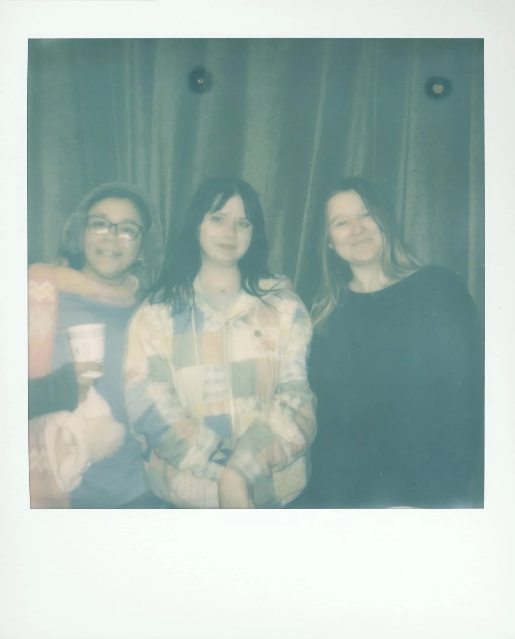 polaroid guurl.jpg