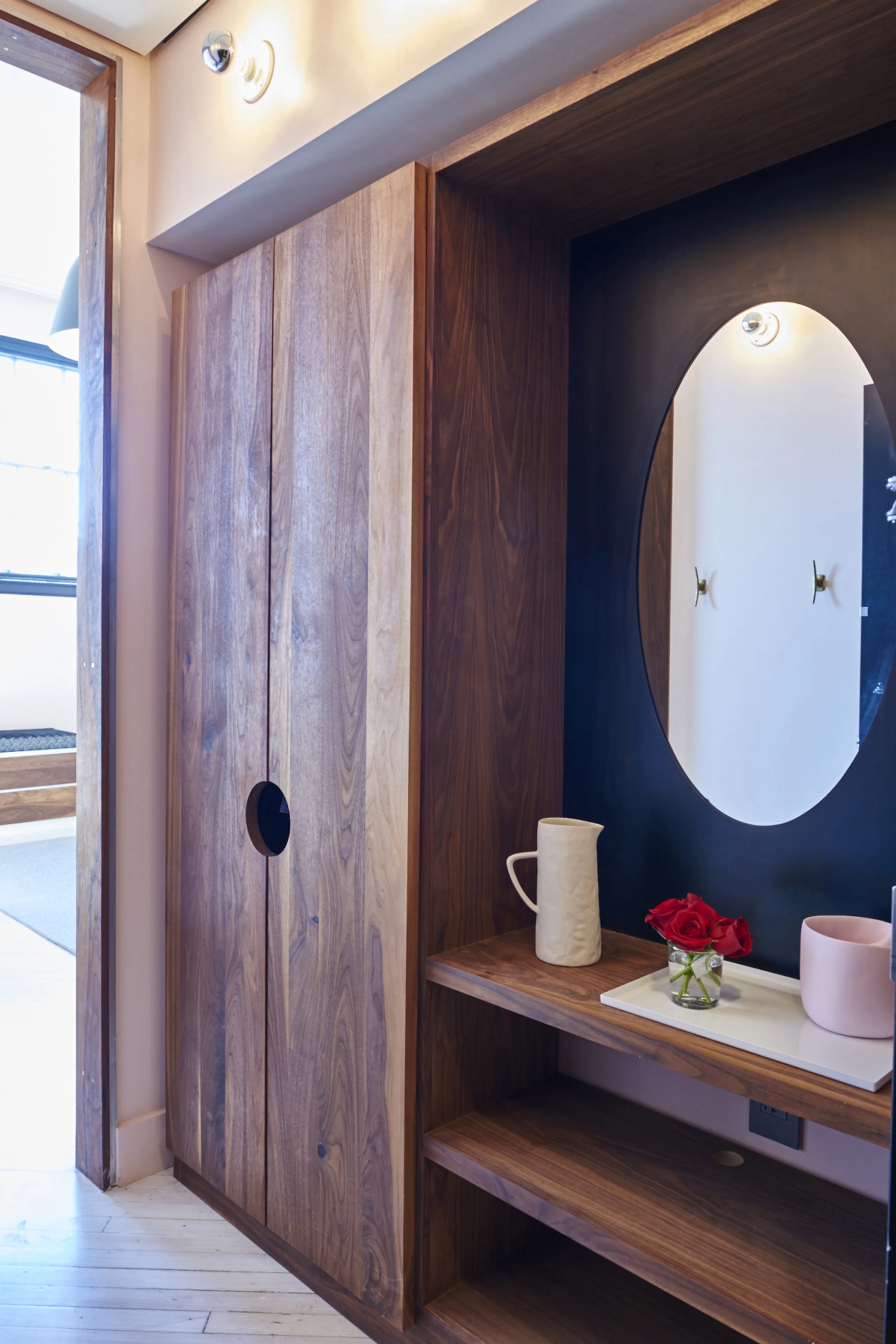 QUIRK HOTEL_RICHMOND_ENTRYCLOSET.jpg