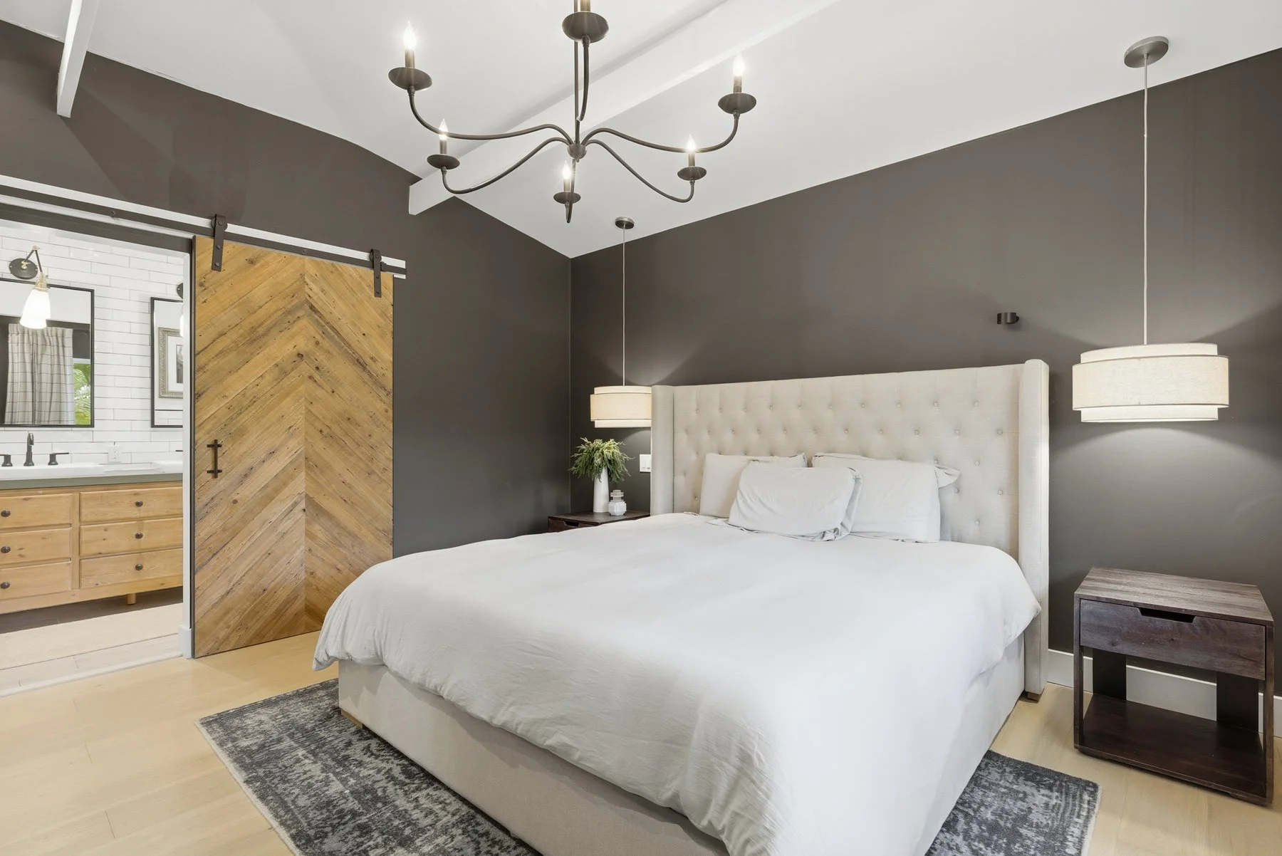 Primary Bedroom with Tempur-pedic Mattress and En Suite Bath and Oversized Walk-In Closet