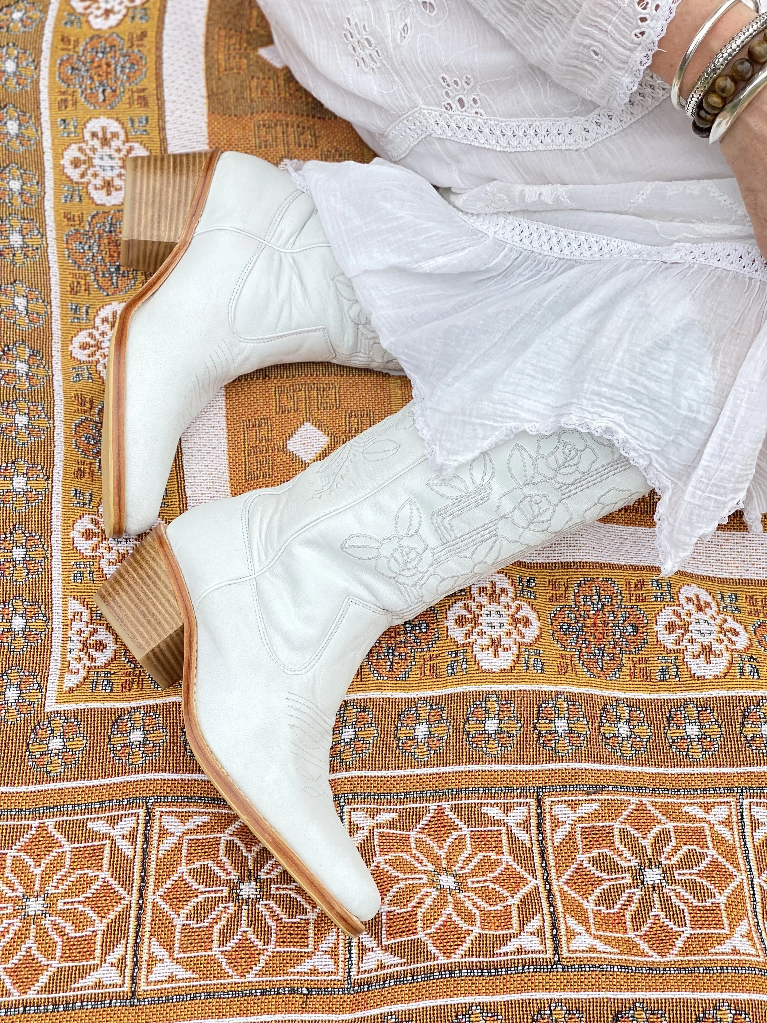 Desert Rose Cowboy Boots - White