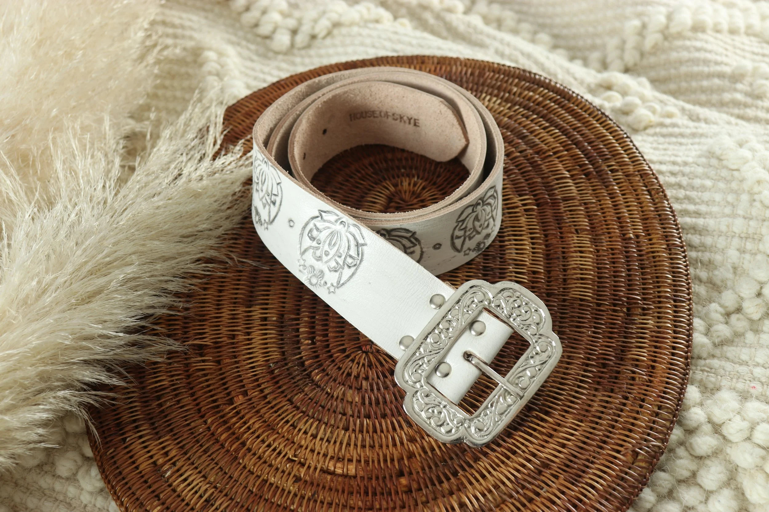 Cosmic Love Leather Belt - Vintage White