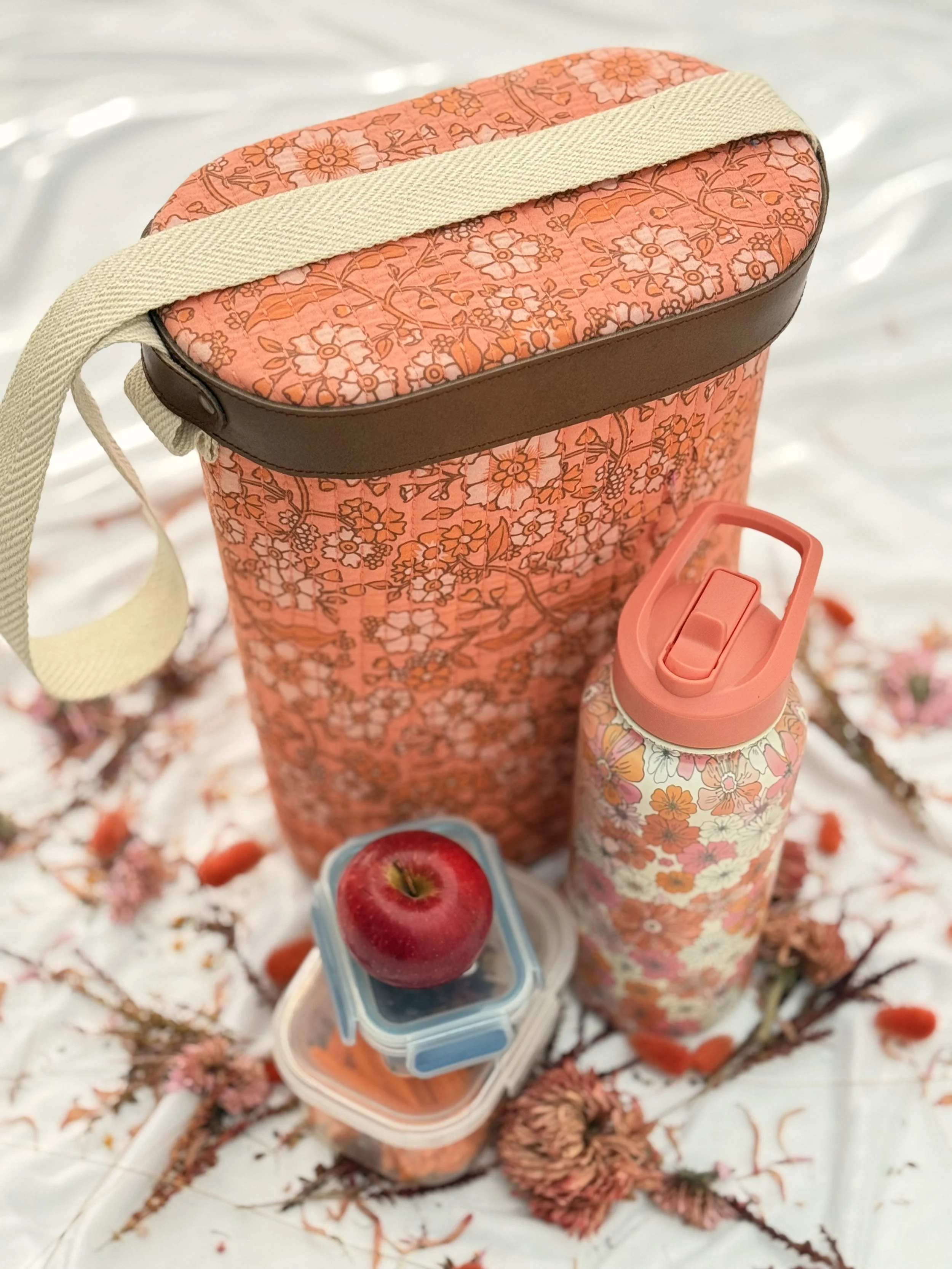 Wanderer Cooler Bag-Strawberry