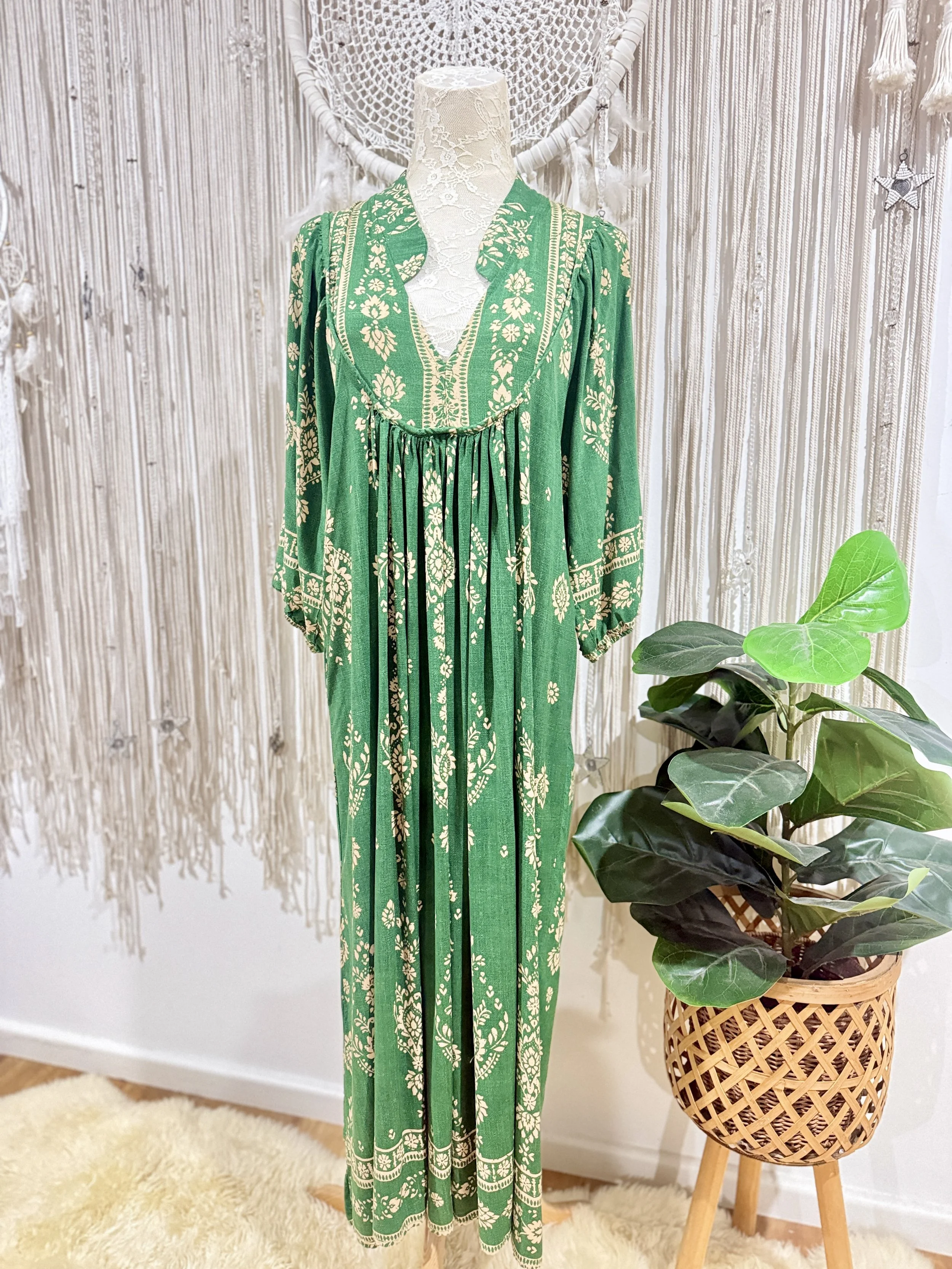 💚 JAASE- Emerald Boho Maxi Dress