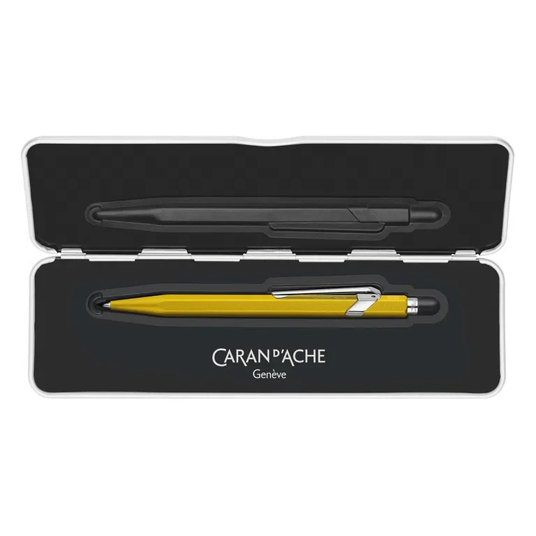 f_stylo-bille-849-colormat-x-jaune-caran-d-ache-detail3-0_2.webp