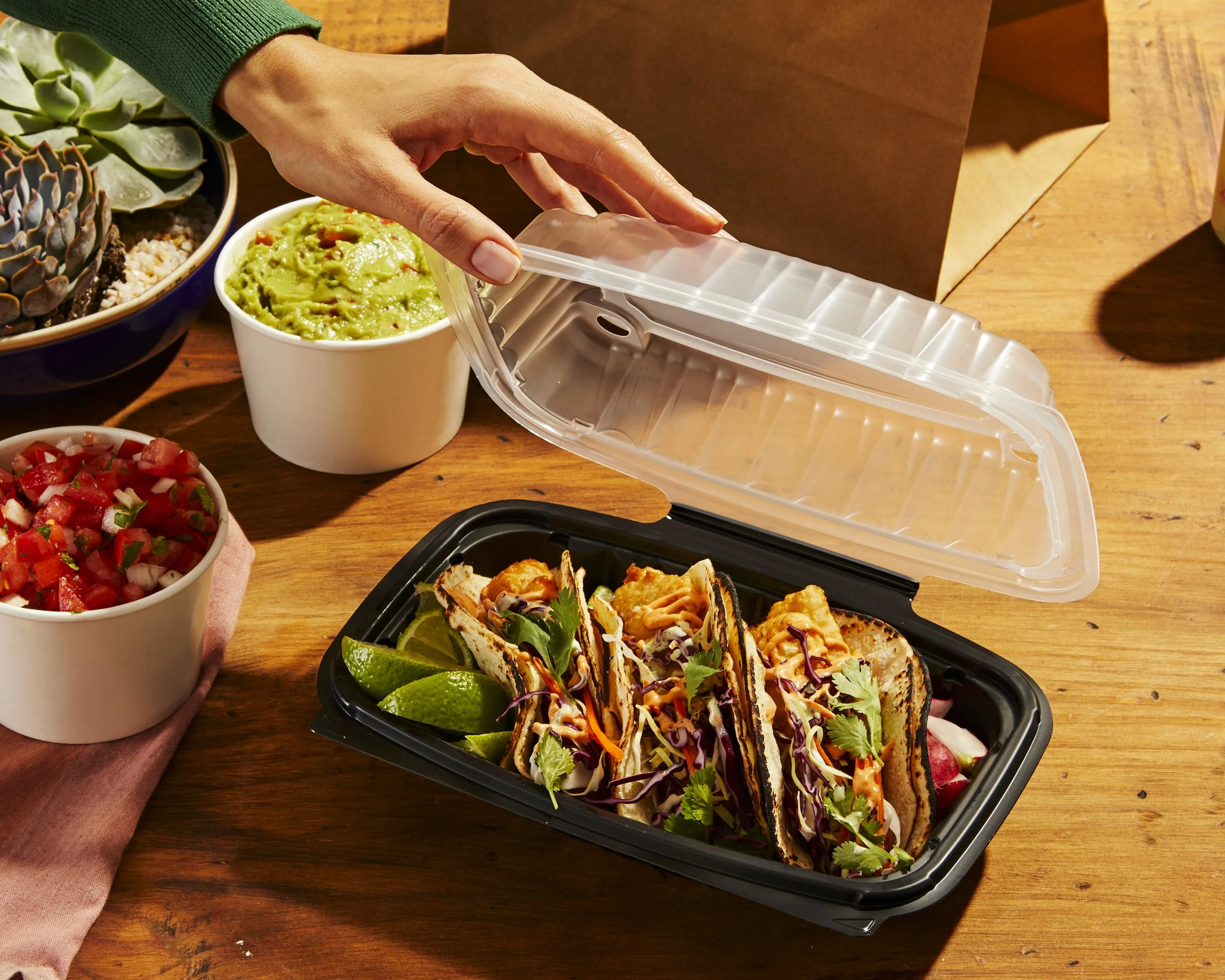 Vented Takeout Containers: The Key to Crispy Food Delivery (And When Not to Use Them)