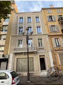 VENTE AUX ENCHERES PUBLIQUES EN UN SEUL LOT Sis à CANNES (06), 62 Boulevard Carnot