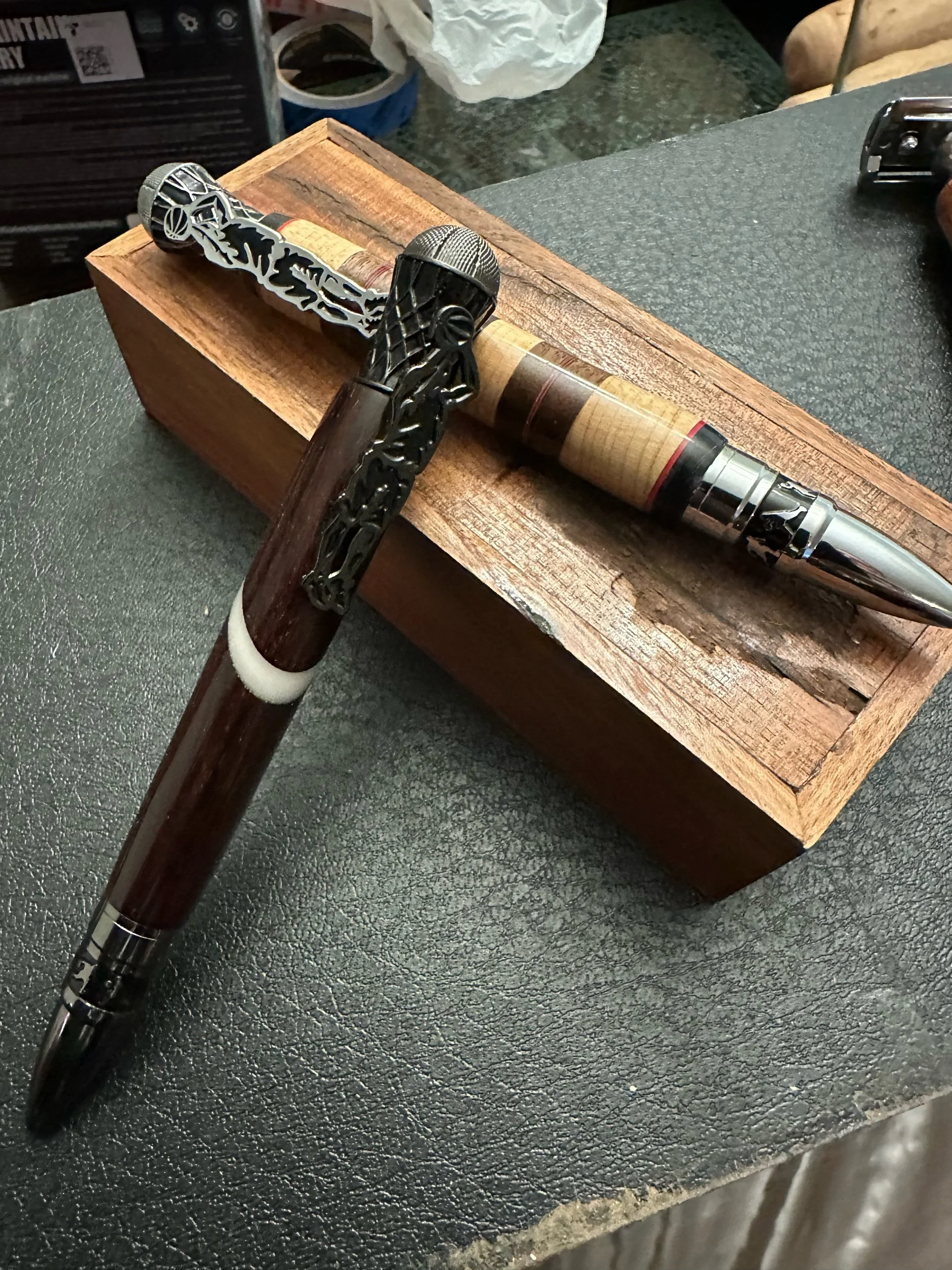 Basketball Pen