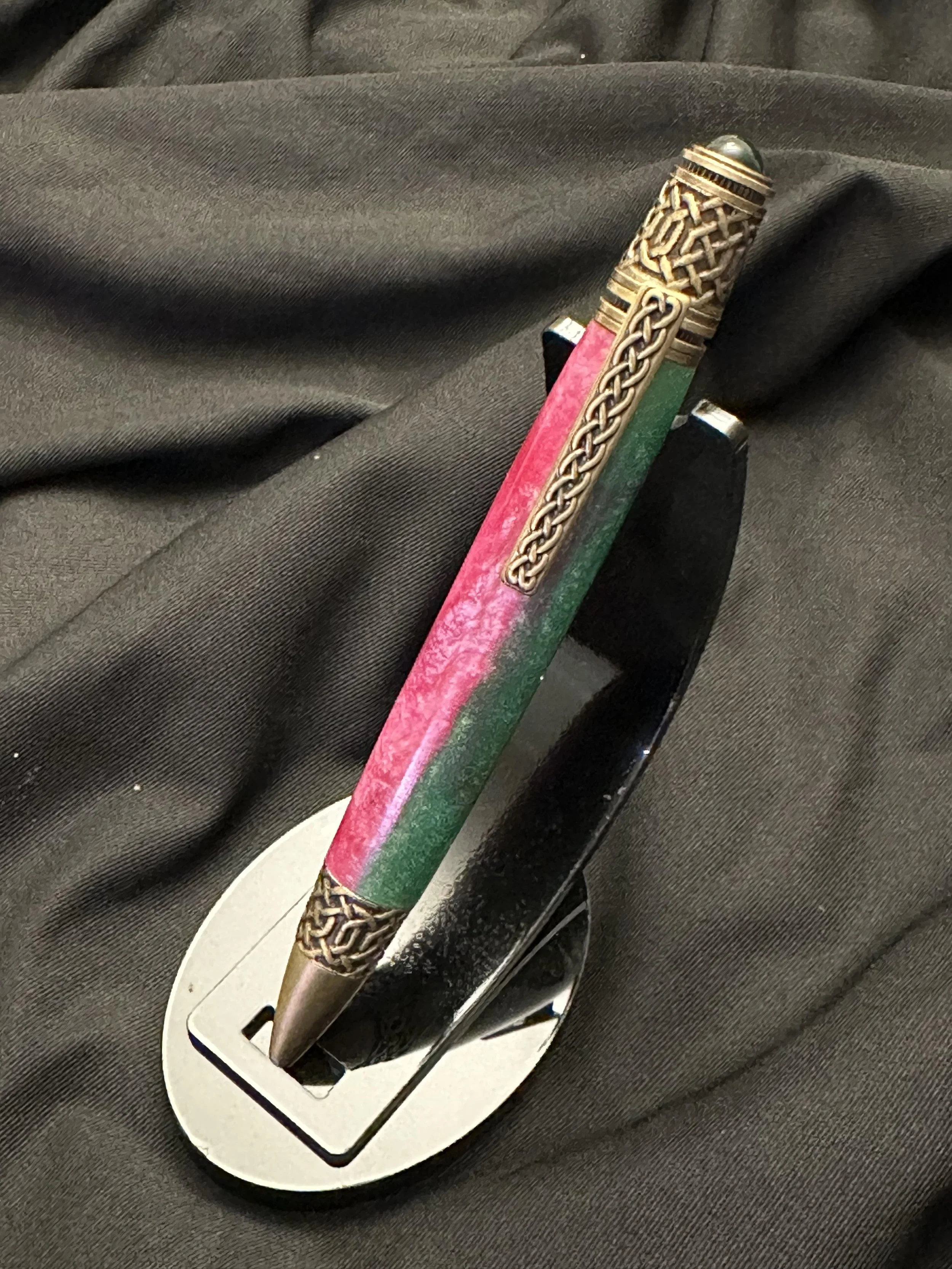 Celtic Twist Pen