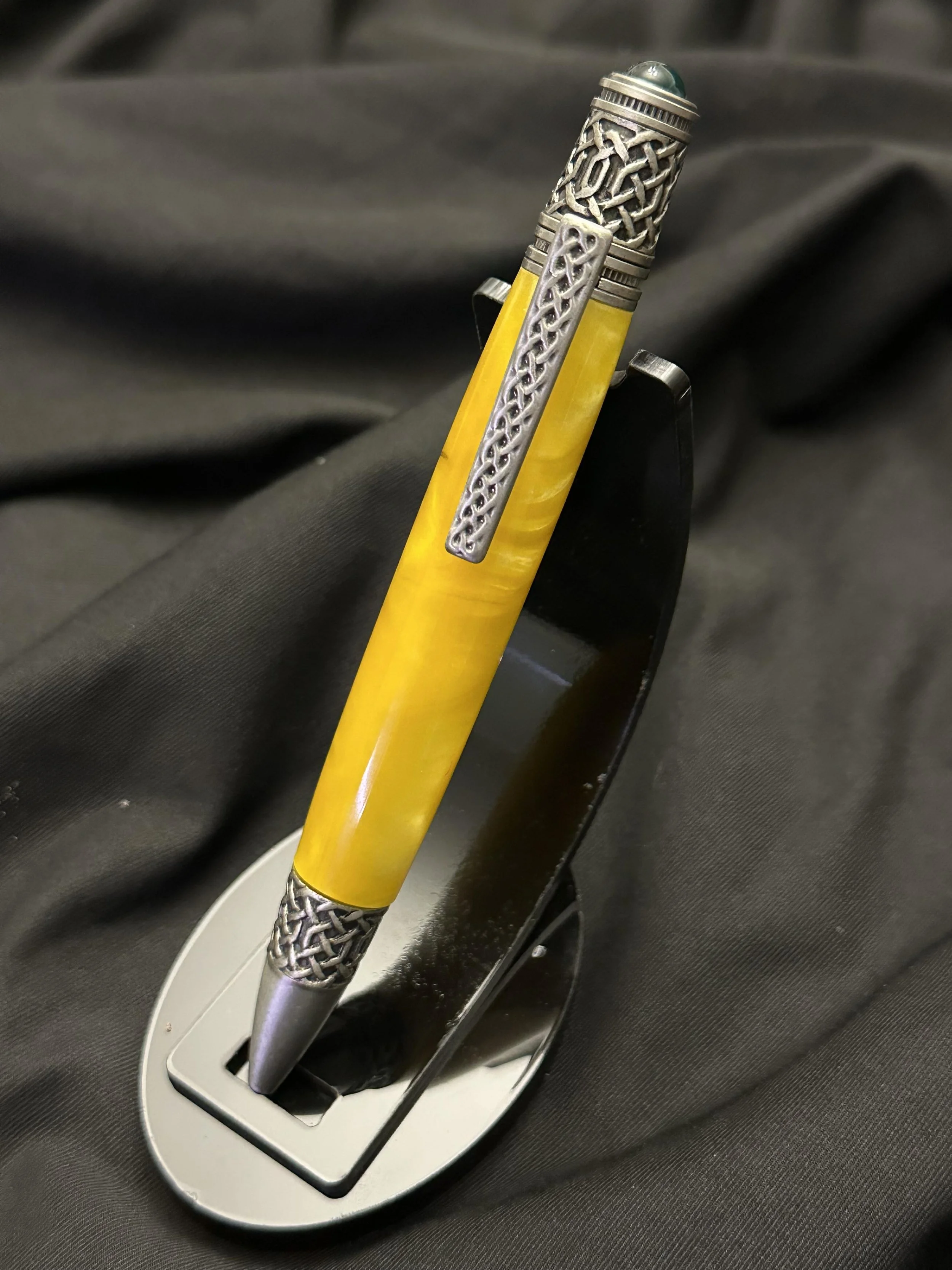 Celtic Twist Pen