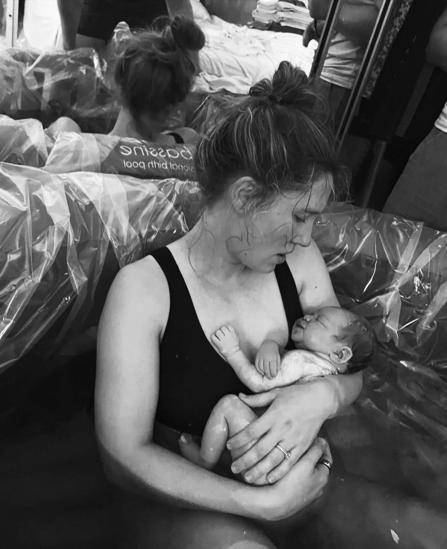 Yesterday was International Home Birth Day 🤍🤍 

While home birth isn&rsquo;t right for everyone, I felt with 100% confidence that it was the right choice for me. I had given birth to my first daughter at a birth center, and knew for the second that