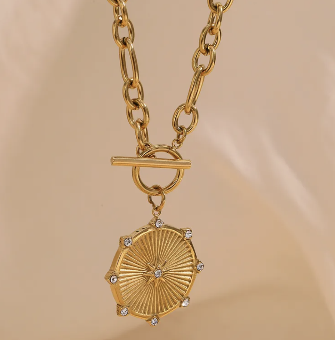 gold star coin pendant necklace