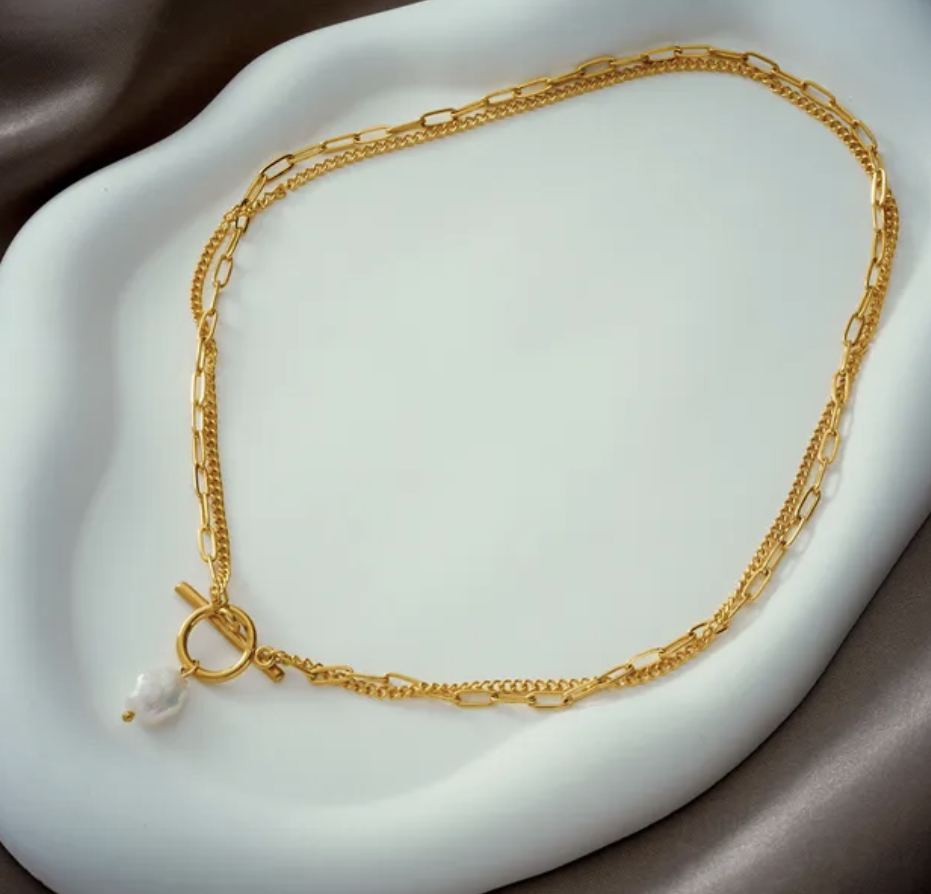layered pearl necklace2.png