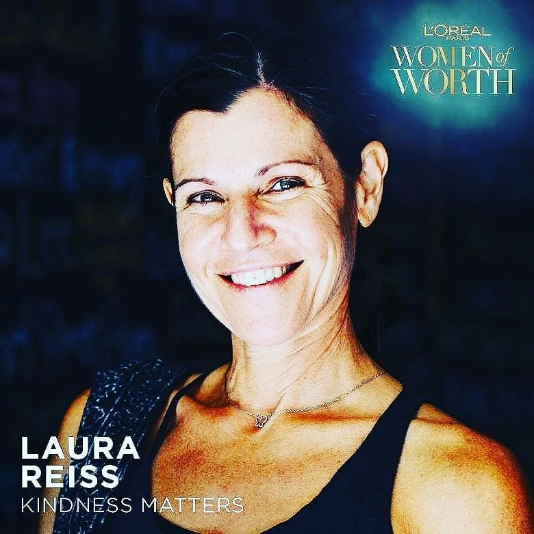 WE NEED OUR KINDNESS COMMUNITY TODAY!
You can vote several times today to help Kindness Matters win $25K! Here's how:
Like, tweet and retweet Laura's story on the L'Oreal Paris Twitter page up now:
Link in bio