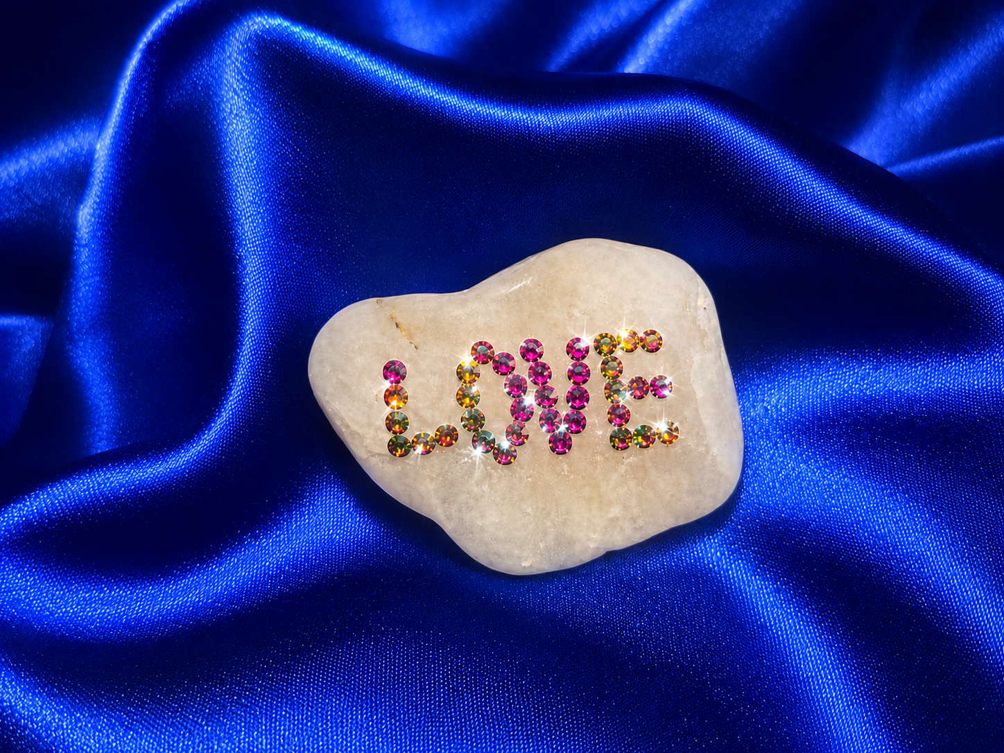 LOVE STONE - QUARTZ