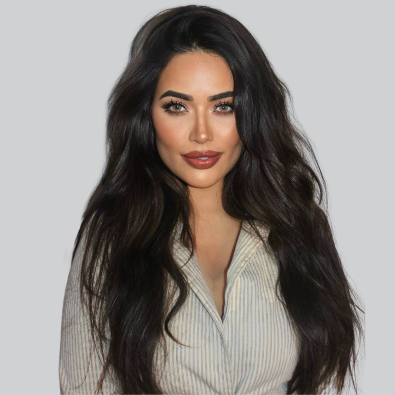 Isabella Dion — social media strategist and founder of The Social Dollhouse