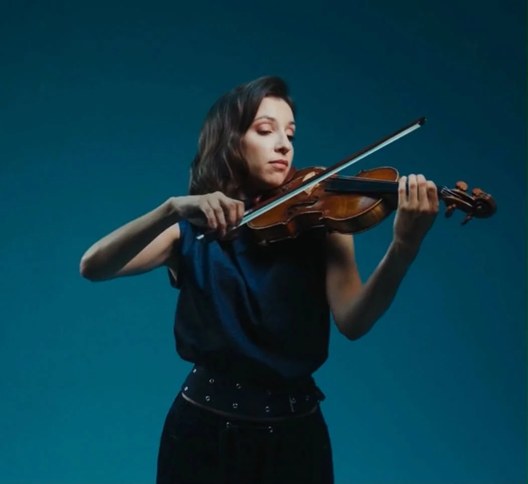 Marie Leloup, violoniste d’Arsis Thesis