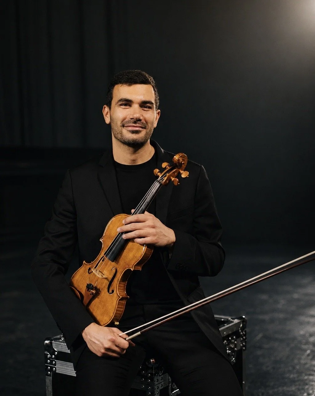 Mehdi Bouraï, violoniste, directeur artistique et créateur d'Arsis Thesis - Photo : @urbanmythology
