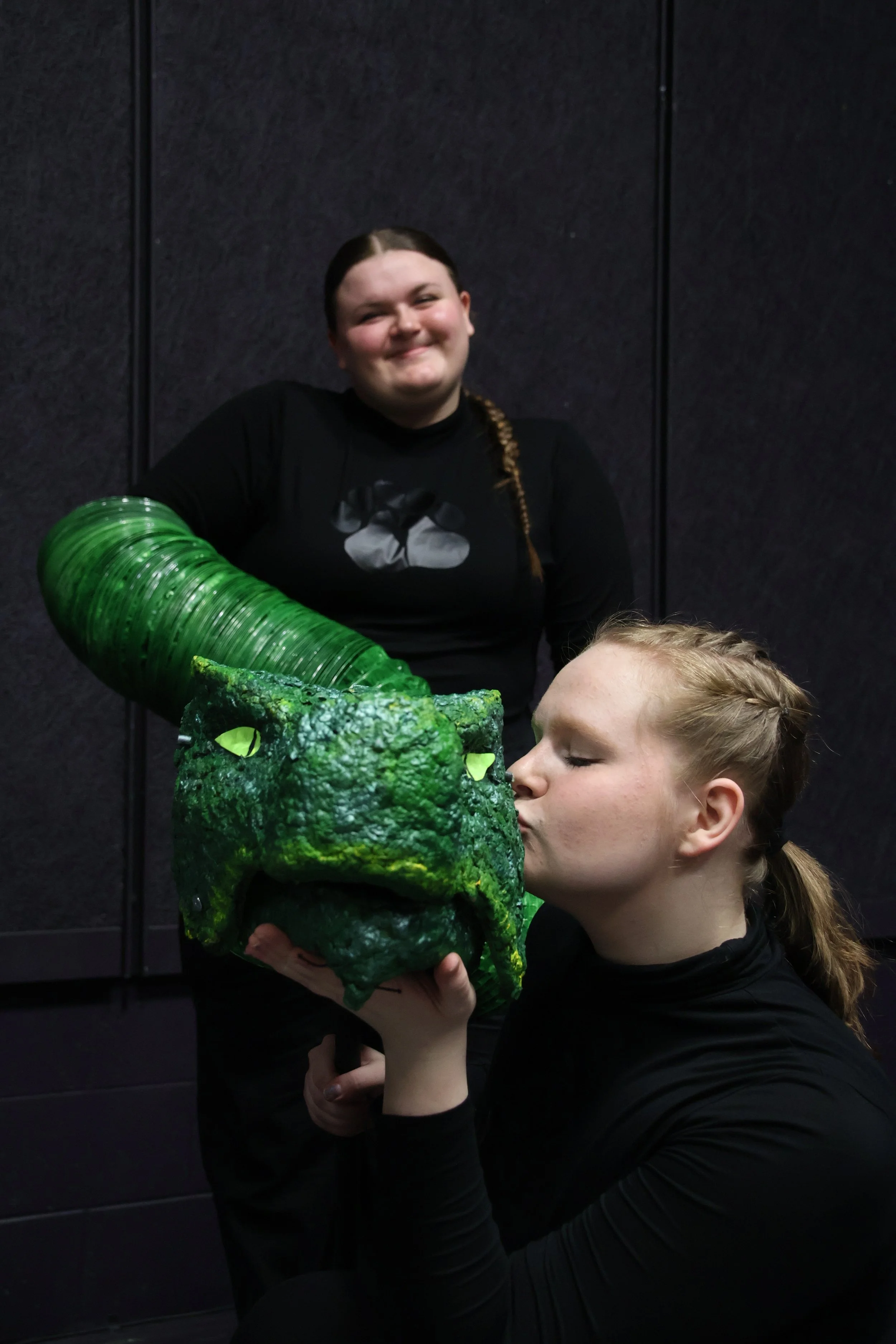 She Kills Monsters 
Dragon Puppeteer Family Photo  
Photos: Emily Odegard 