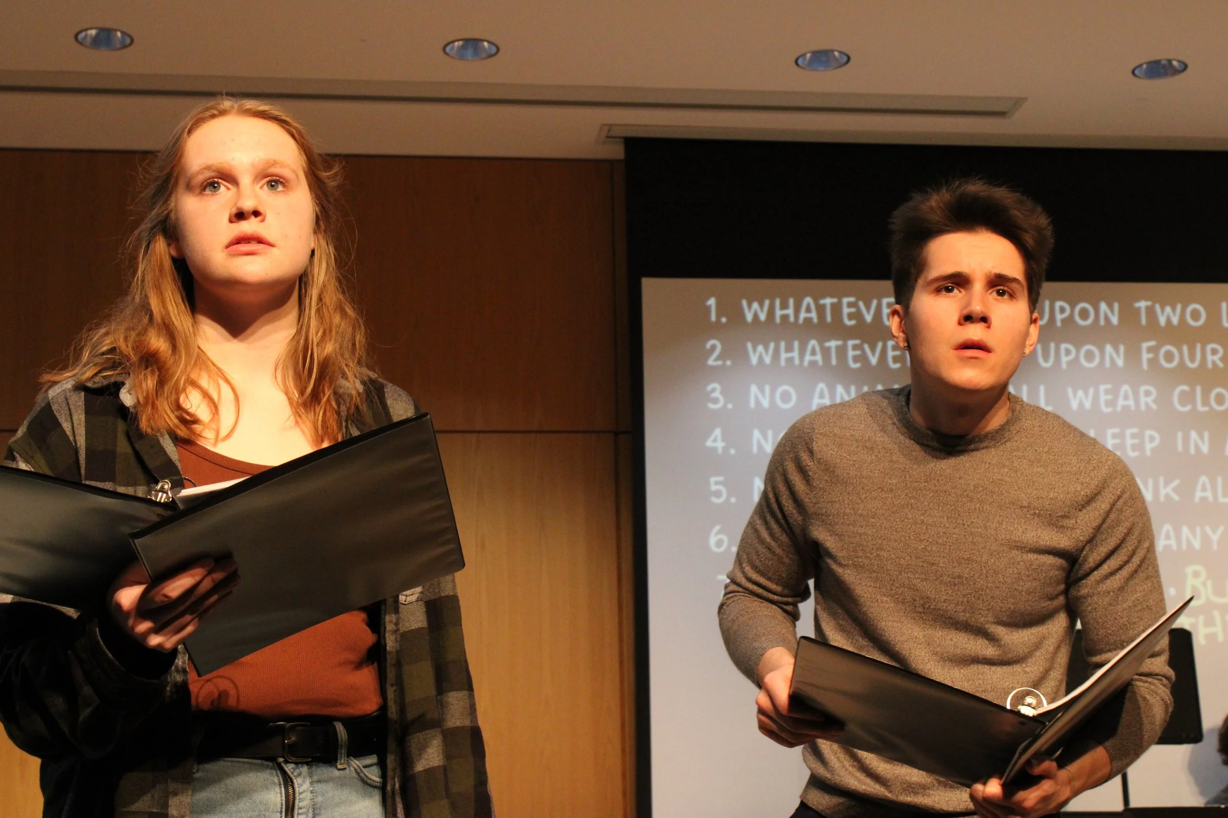 Animal Farm 
Director: Greg Pragel 
Stage Manager: Jacob Van Asten 
Dramaturgy: Mark Woznicki  
Photos: Jordan Linton