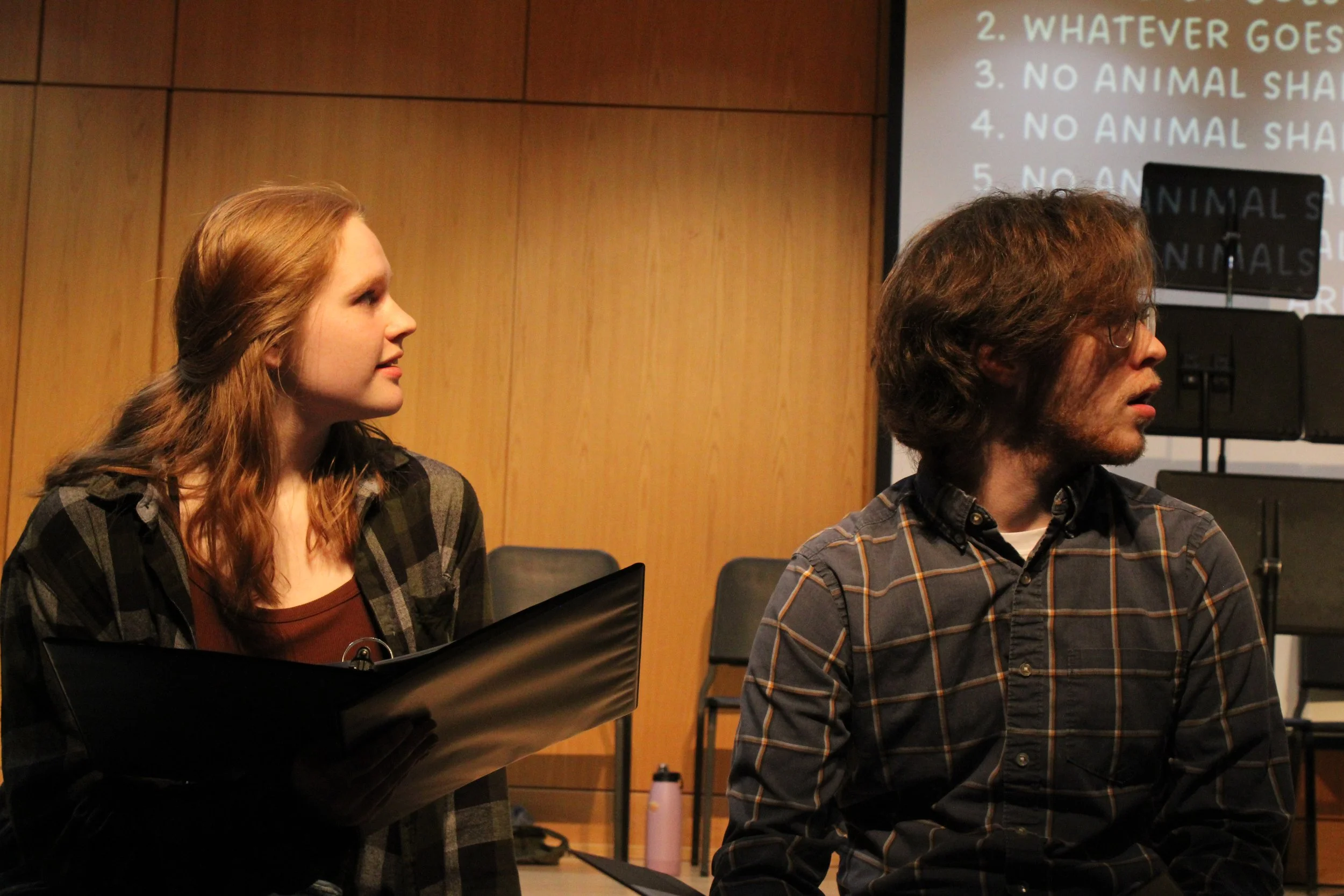 Animal Farm 
Director: Greg Pragel 
Stage Manager: Jacob Van Asten 
Dramaturgy: Mark Woznicki  
Photos: Jordan Linton