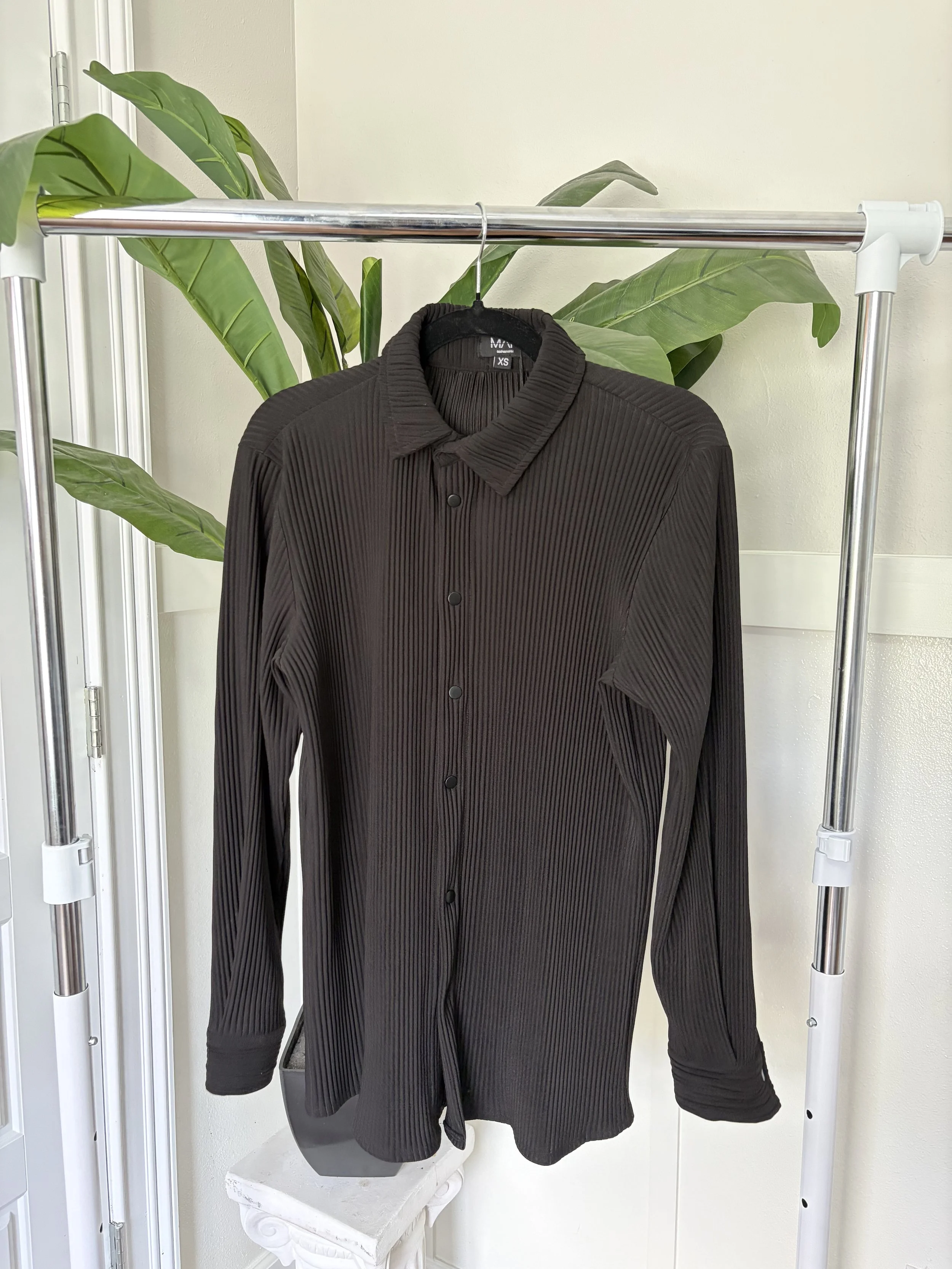 The Noir Plissé Button-Down