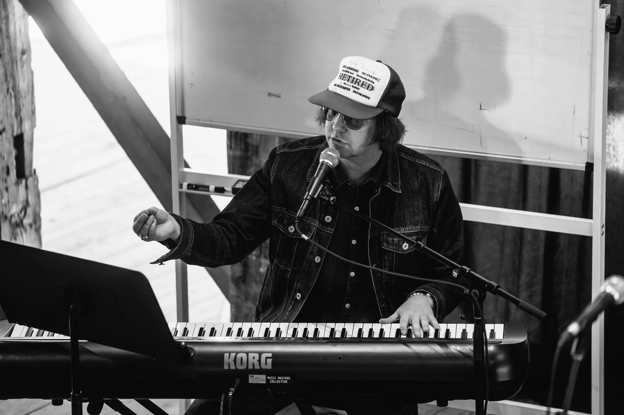 Rhett Miller (Sept '26)_093907.jpg