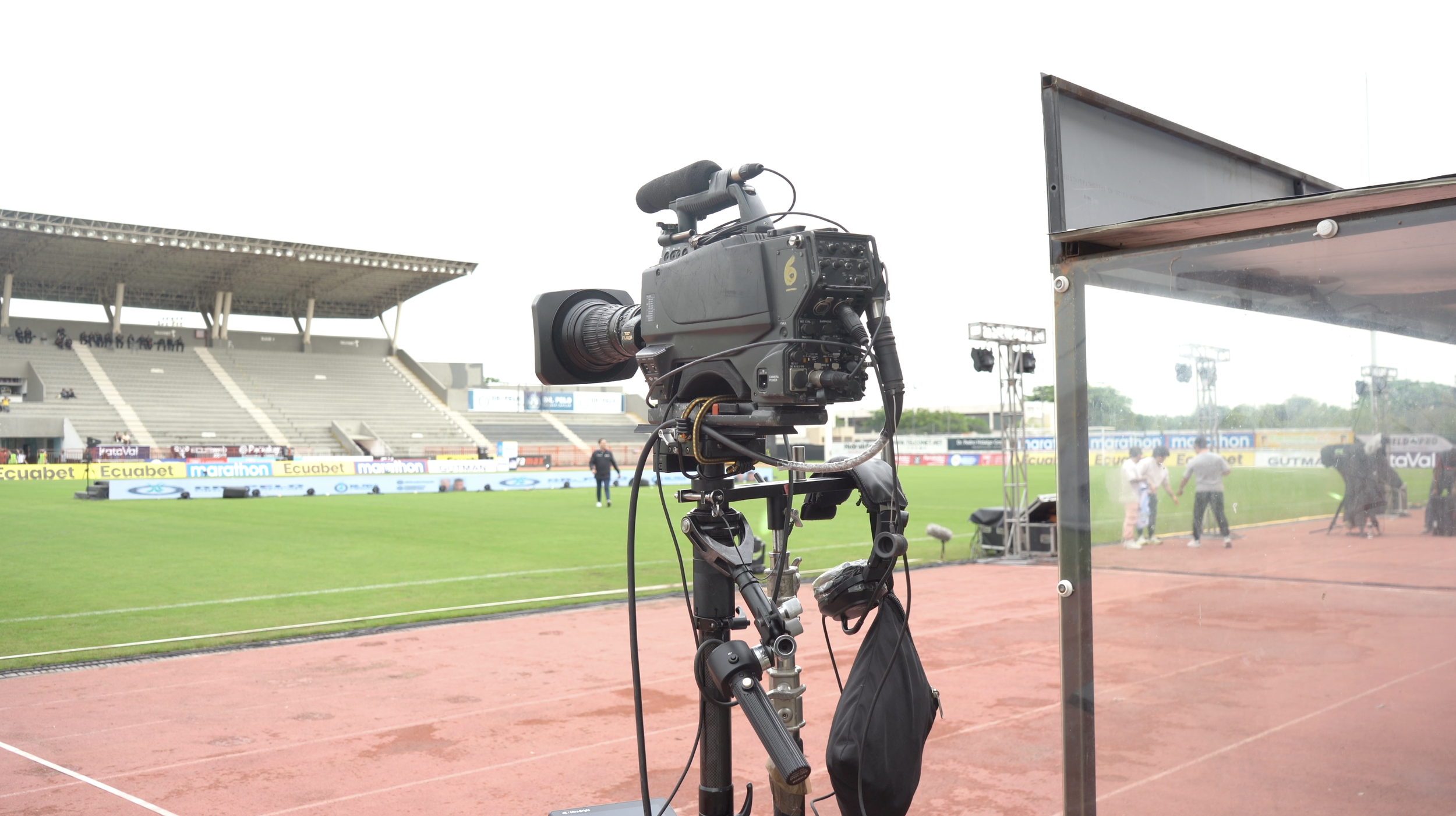 Camara Chucho Benitez