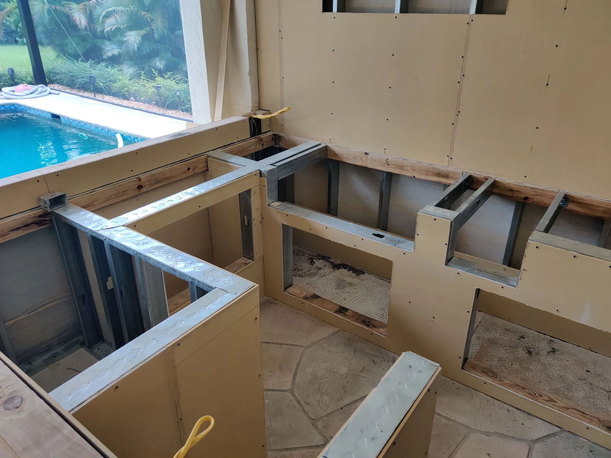 Outdoor Kitchen 1 - Framing