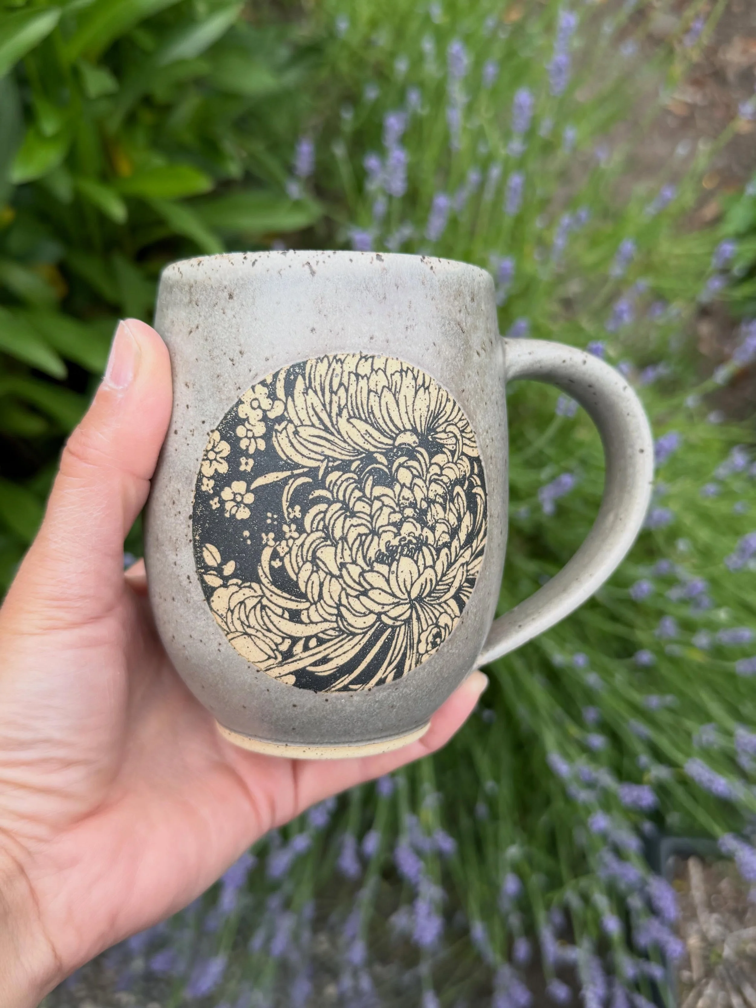 My favourite mug from the kiln today!

I have so many new mugs fresh out of the kiln, just in time for the Potters Guild Show (@southvanislepottersguild) and @thevillageblockparty this weekend!

Come find me at the Greek Community Hall on Saturday (1