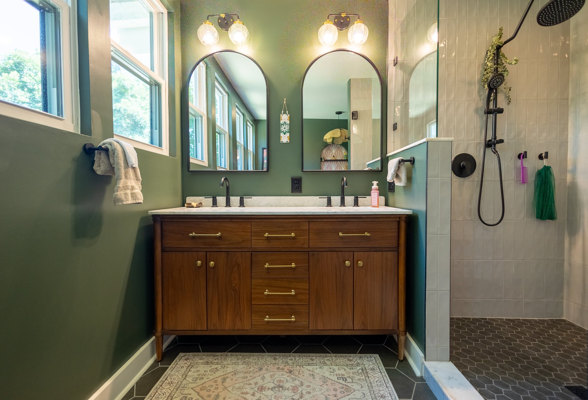 bathroom1.jpg
