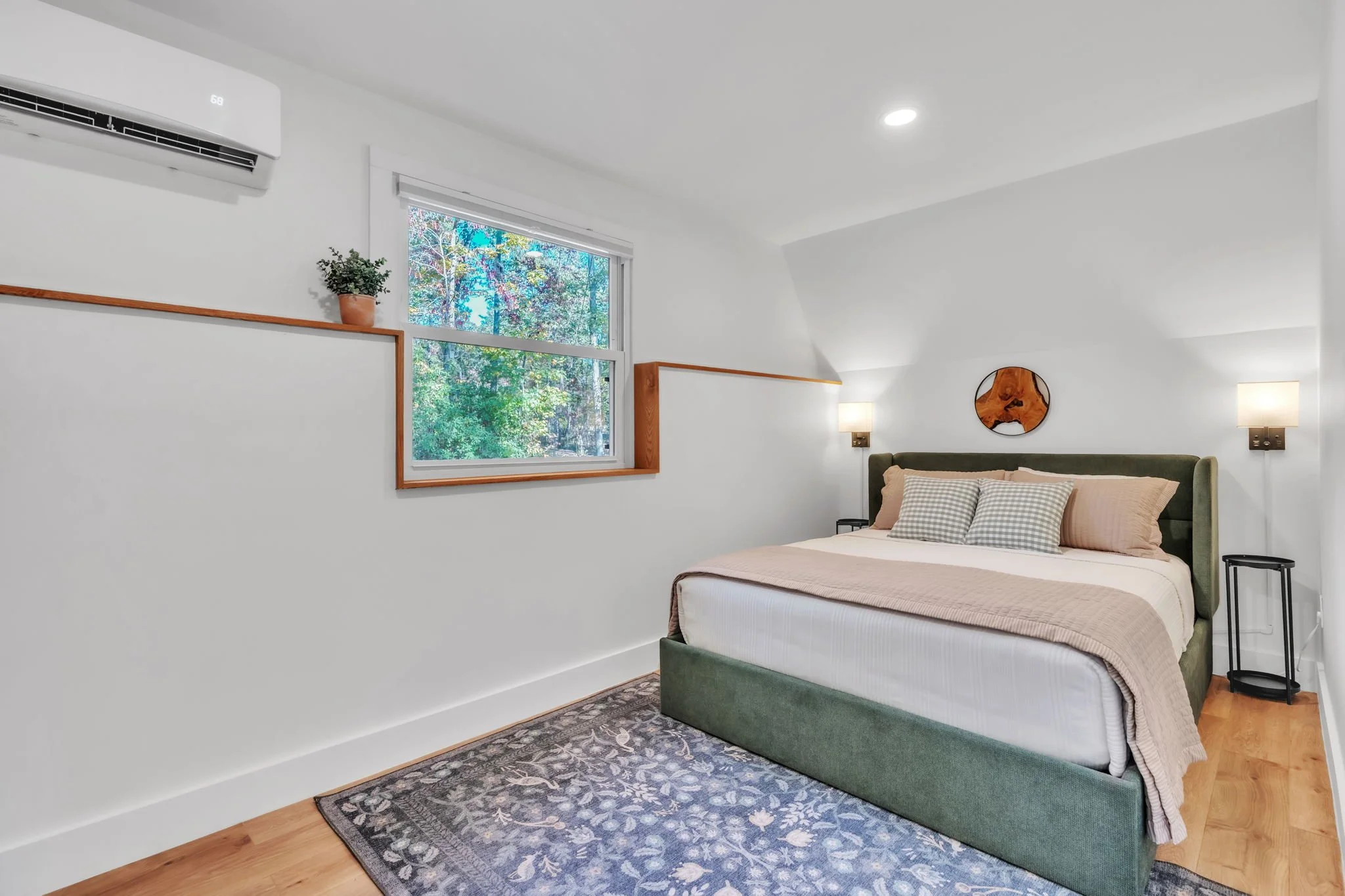 20-web-or-mls-5349-09201.jpg
